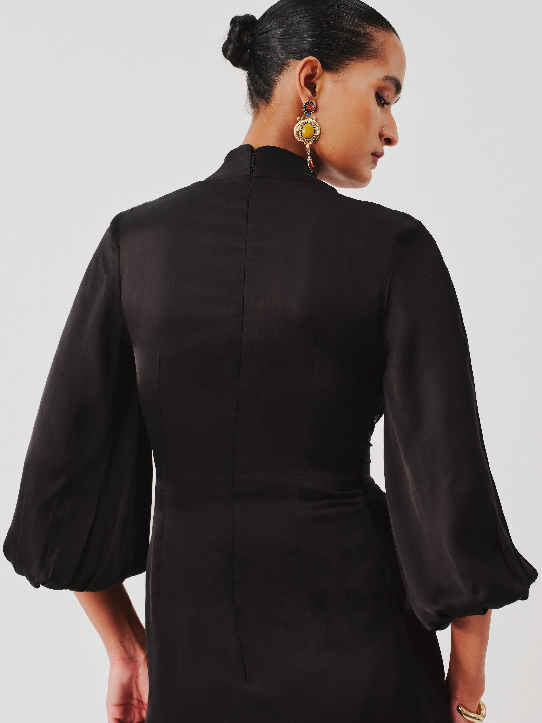 Diva Dress in Black