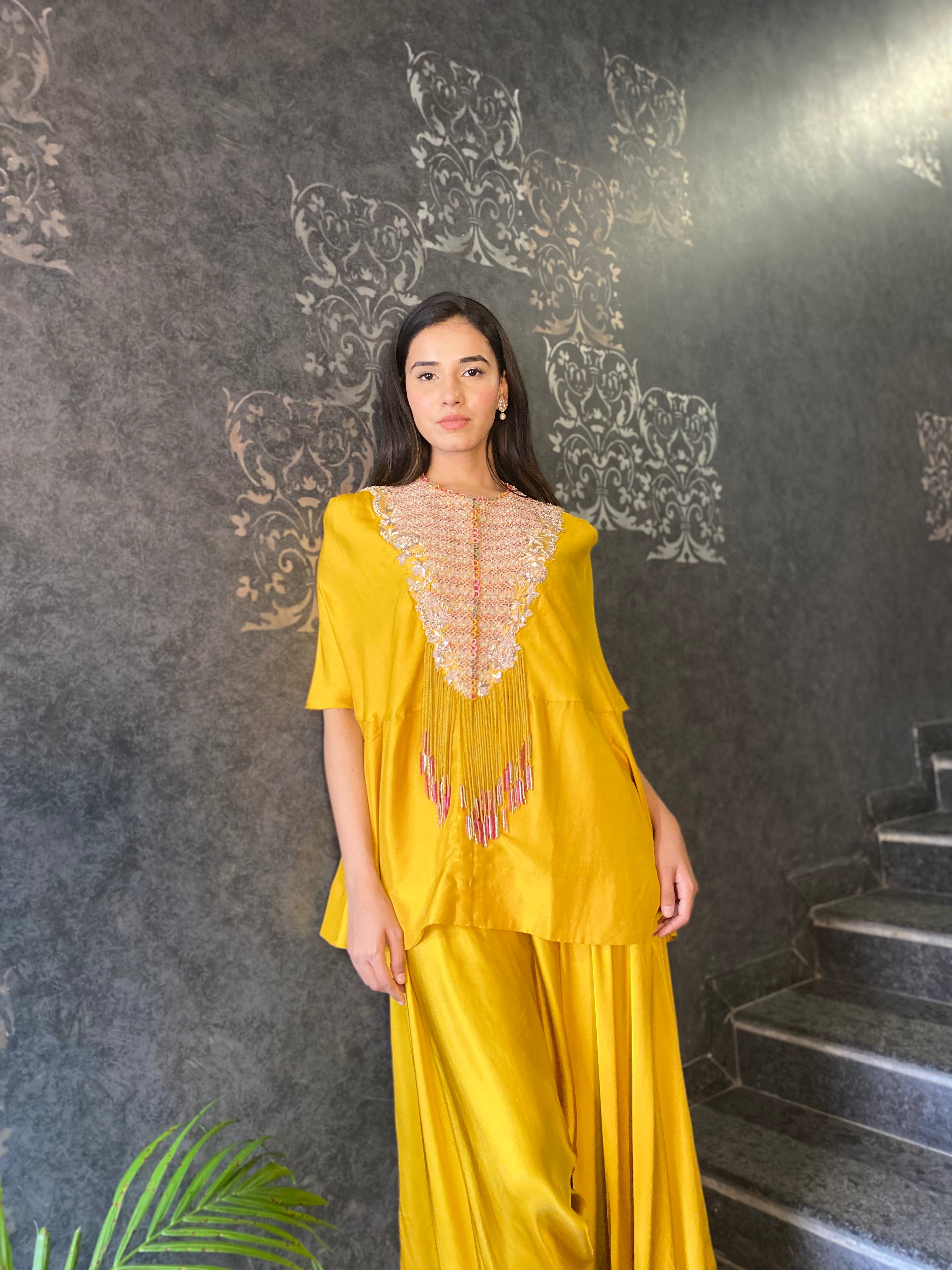 Yellow Cape Set