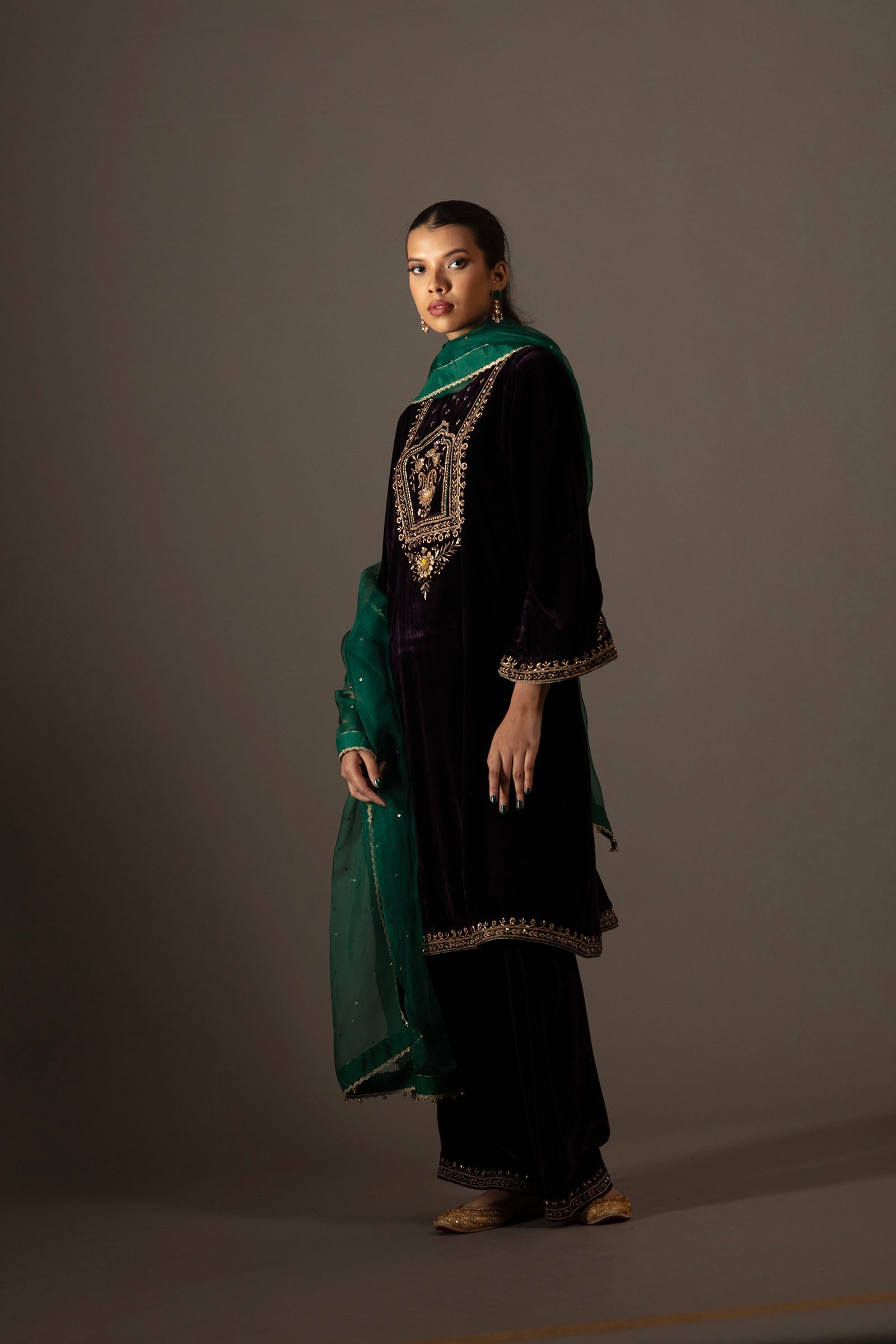 Naheed Velvet Kurta Set- Purple