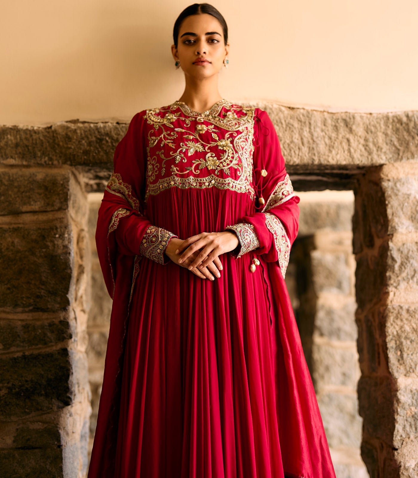 https://cdn.shopify.com/s/files/1/0717/0621/4684/files/JayantiReddy05-02-263291.jpg?v=1772515903