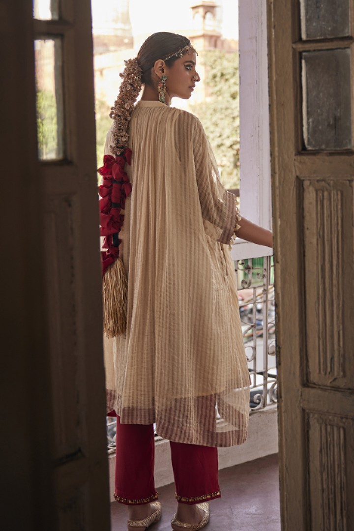 Elegant Ivory Silk Kurta Pant Set, Embroidered Woven Design, Festive Occasion