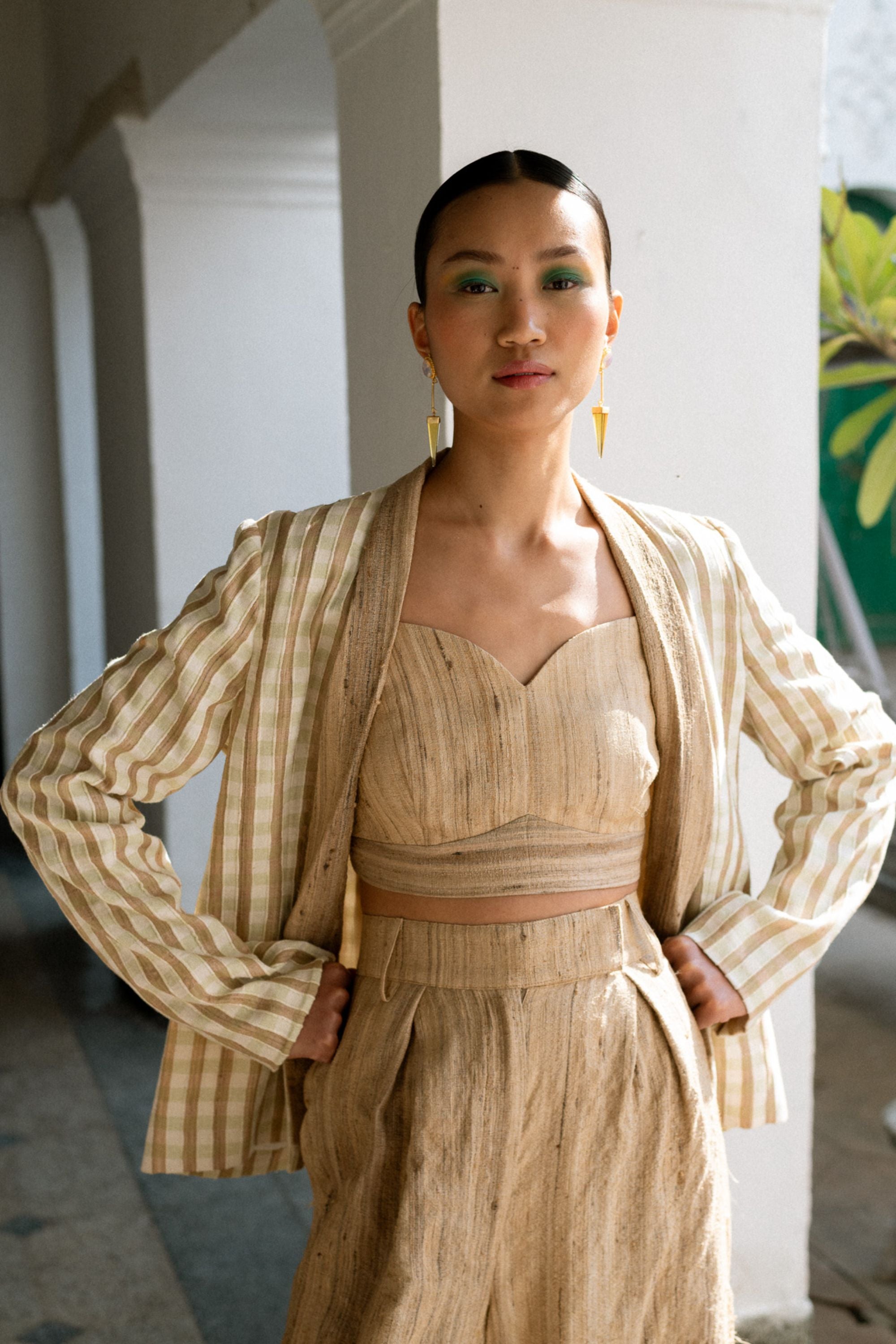 Elegant Linen Coat with Shawl Collar & Pleated Pants