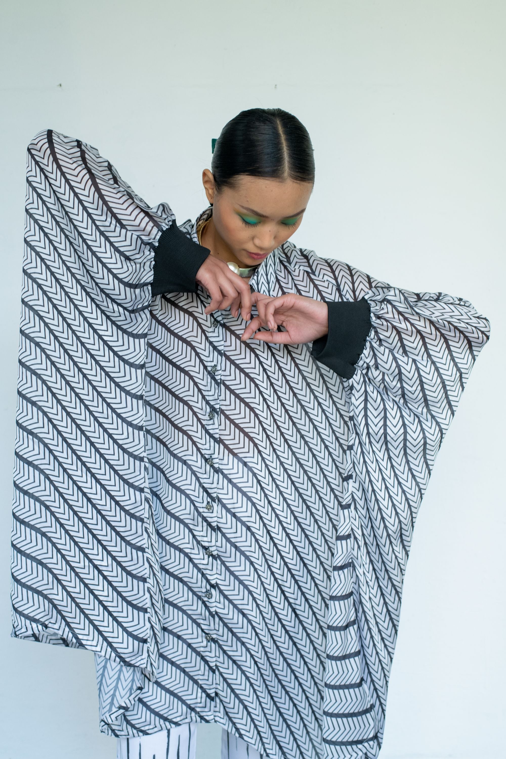 Black & White Print Kaftan Shirt with Broad Collar & Flair Pants