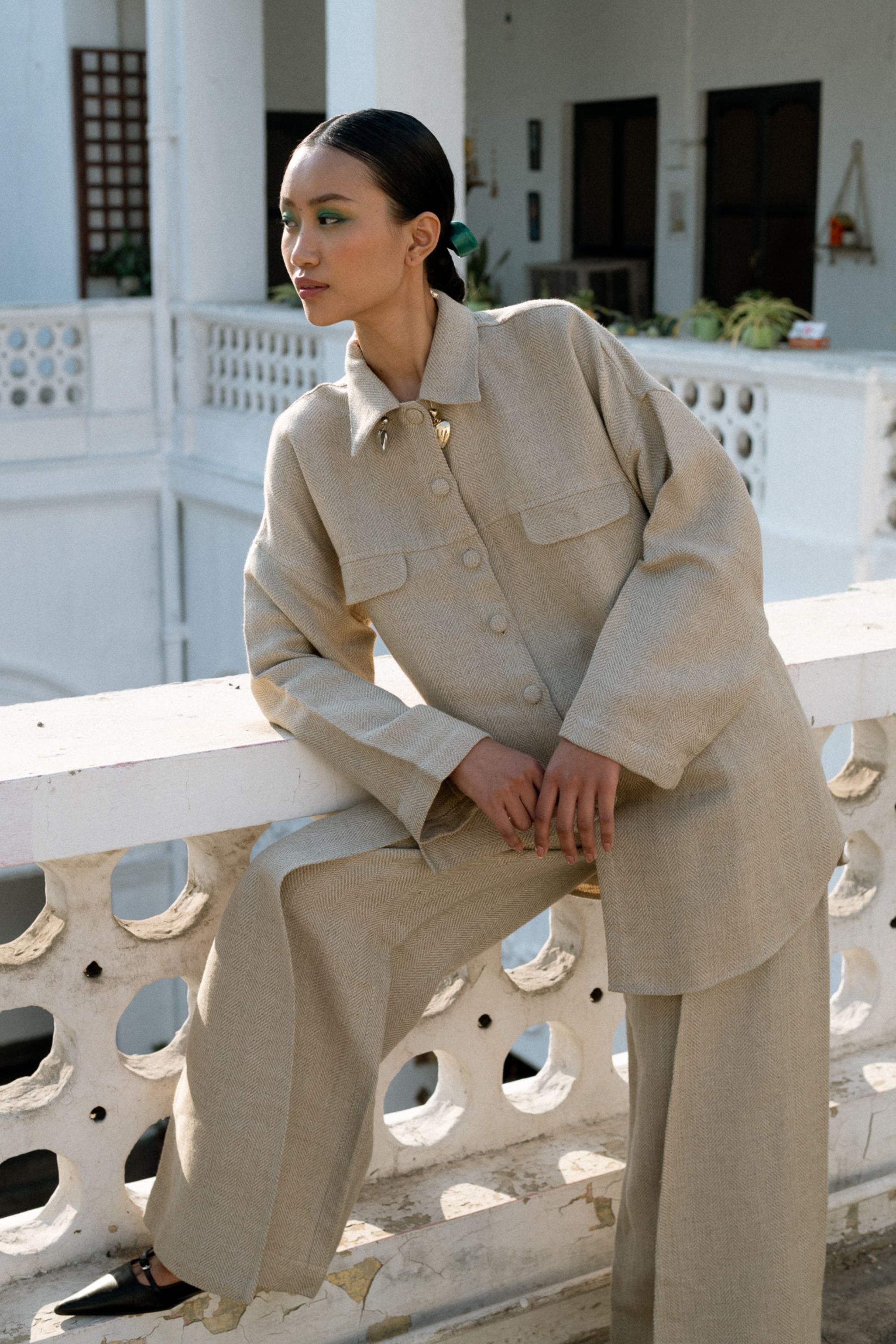 Embroidered Linen Oversized Shirt with Pleated Pants for a Relaxed Look
