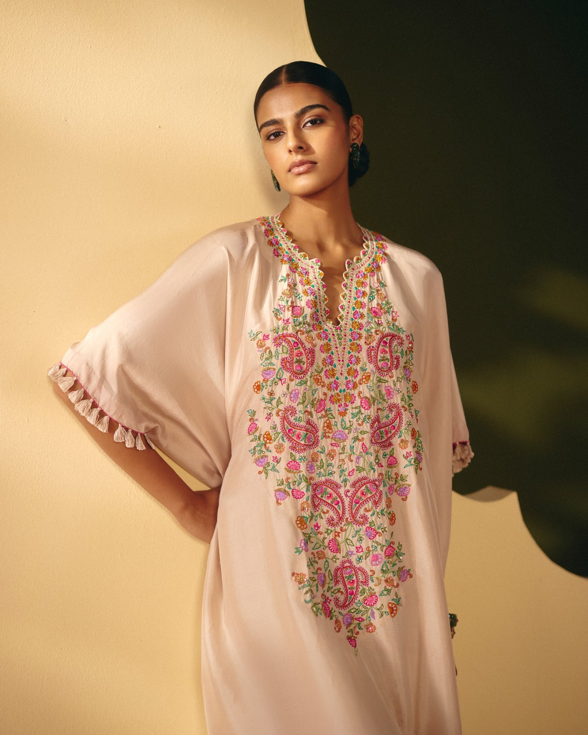 Avira Kaftan