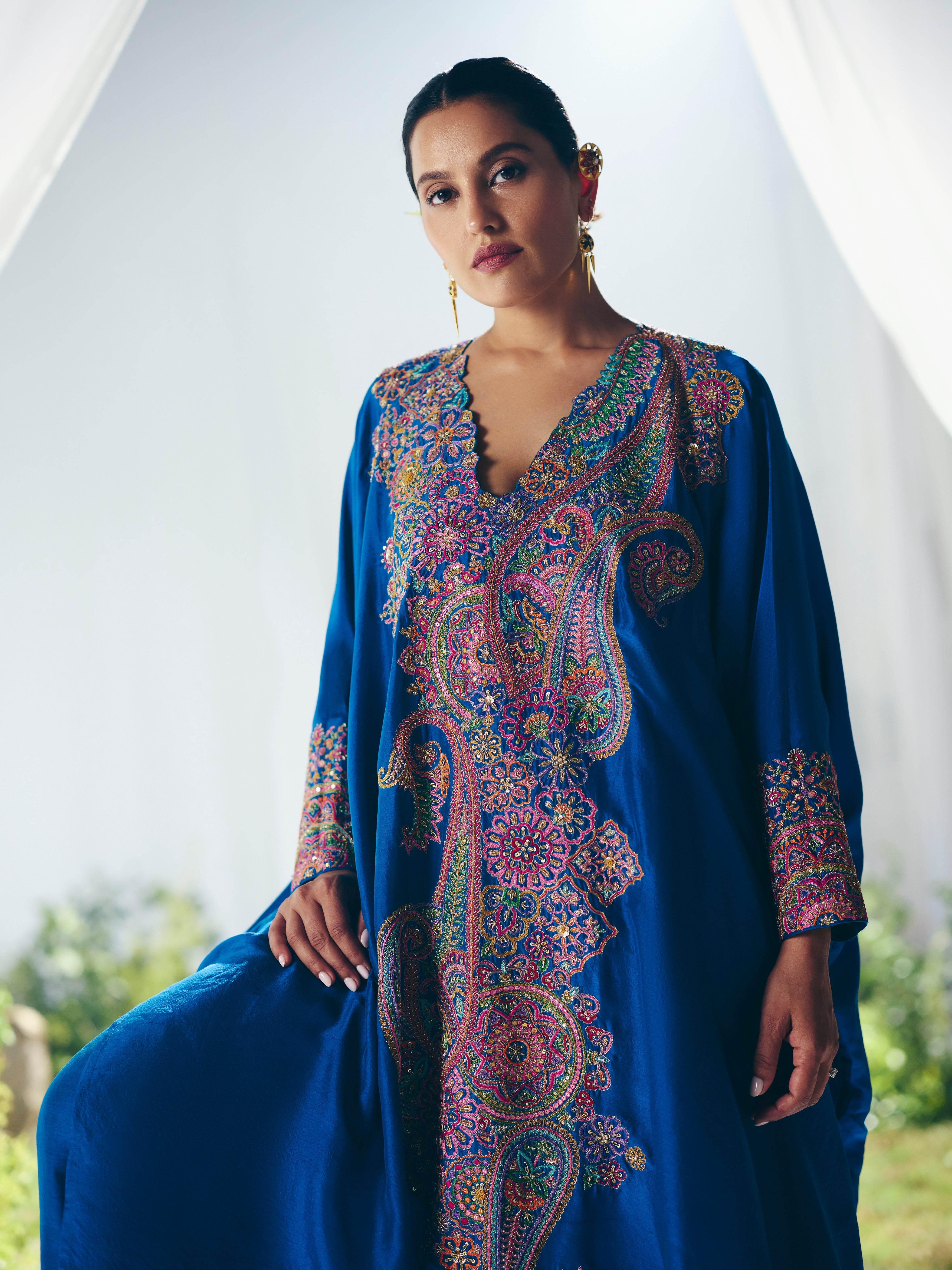 https://cdn.shopify.com/s/files/1/0764/5190/5843/files/MR_153_b29a355f-8338-4349-9b46-3b85ce3d2b12.jpg?v=1764319931
