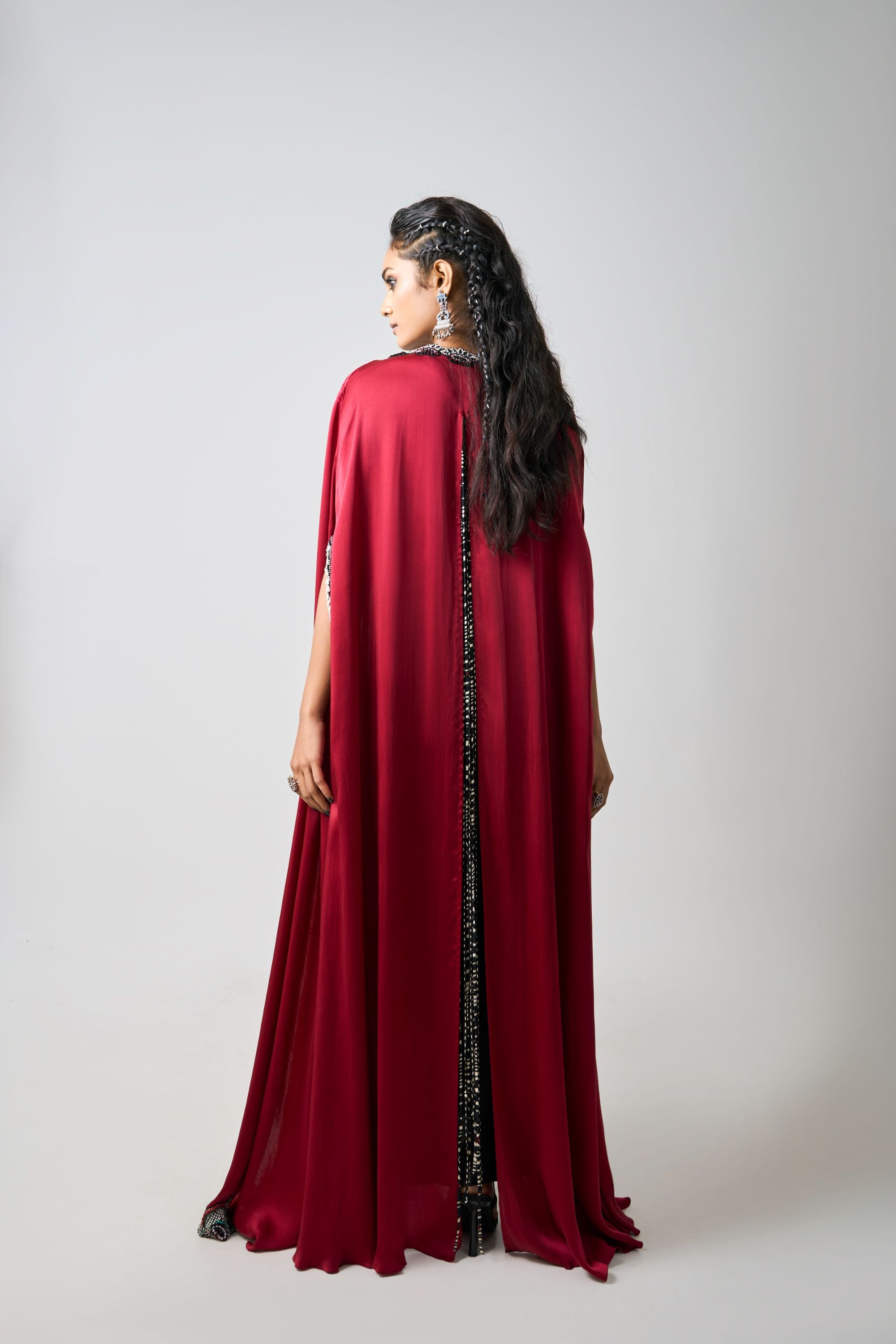 Black Hand-Embroidered Corset With Pick Up Skirt And Burgundy Slit Cape
