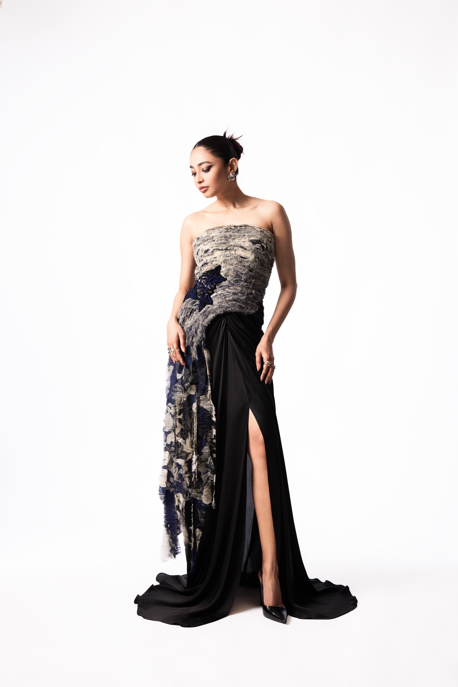 Off White Navy Printed Tube Fur Top Trail Skirt Set