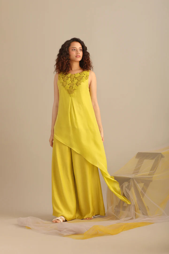 Lime Assymetric Sleevless Flat Chiffon Kurta Set