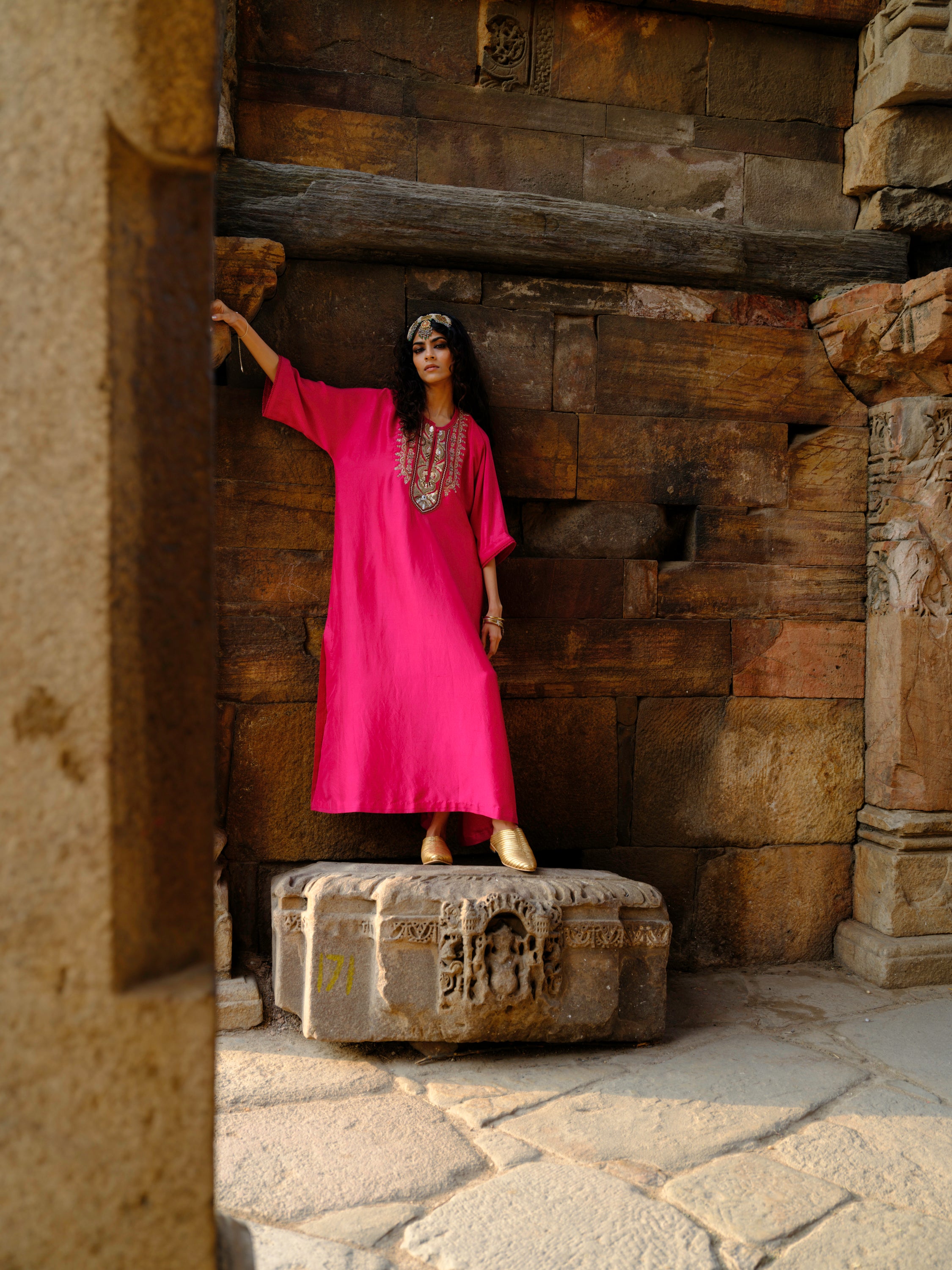 Featuring a kaftan in silk base with zardosi embroidery.