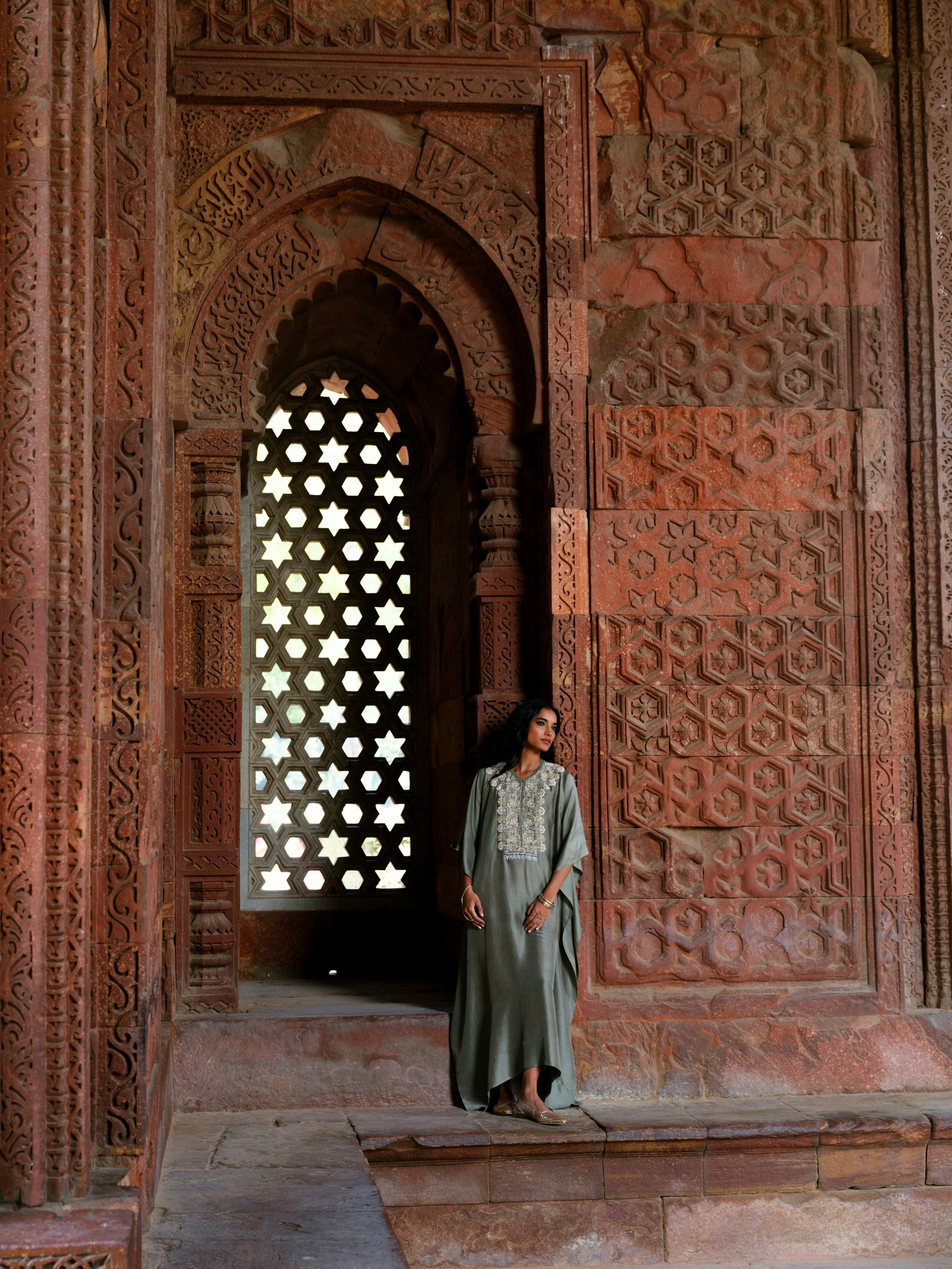 Featuring a kaftan in silk base with zardosi embroidery