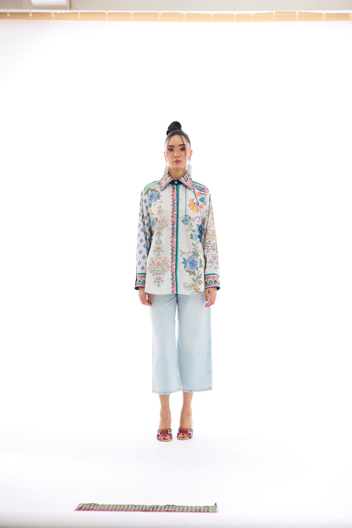 J'adore : Ferhana - Ivory/Blue