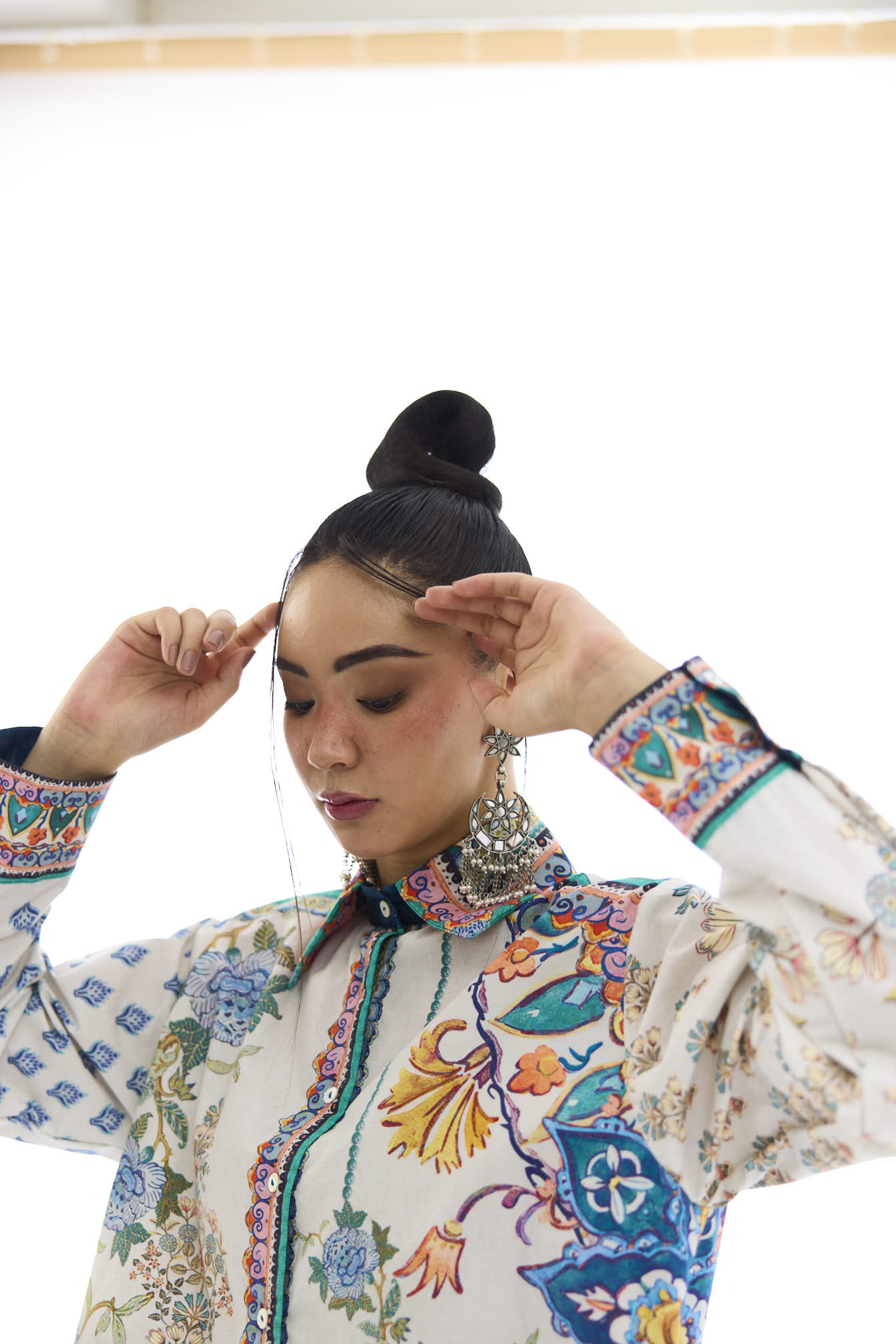 J'adore : Ferhana - Ivory/Blue