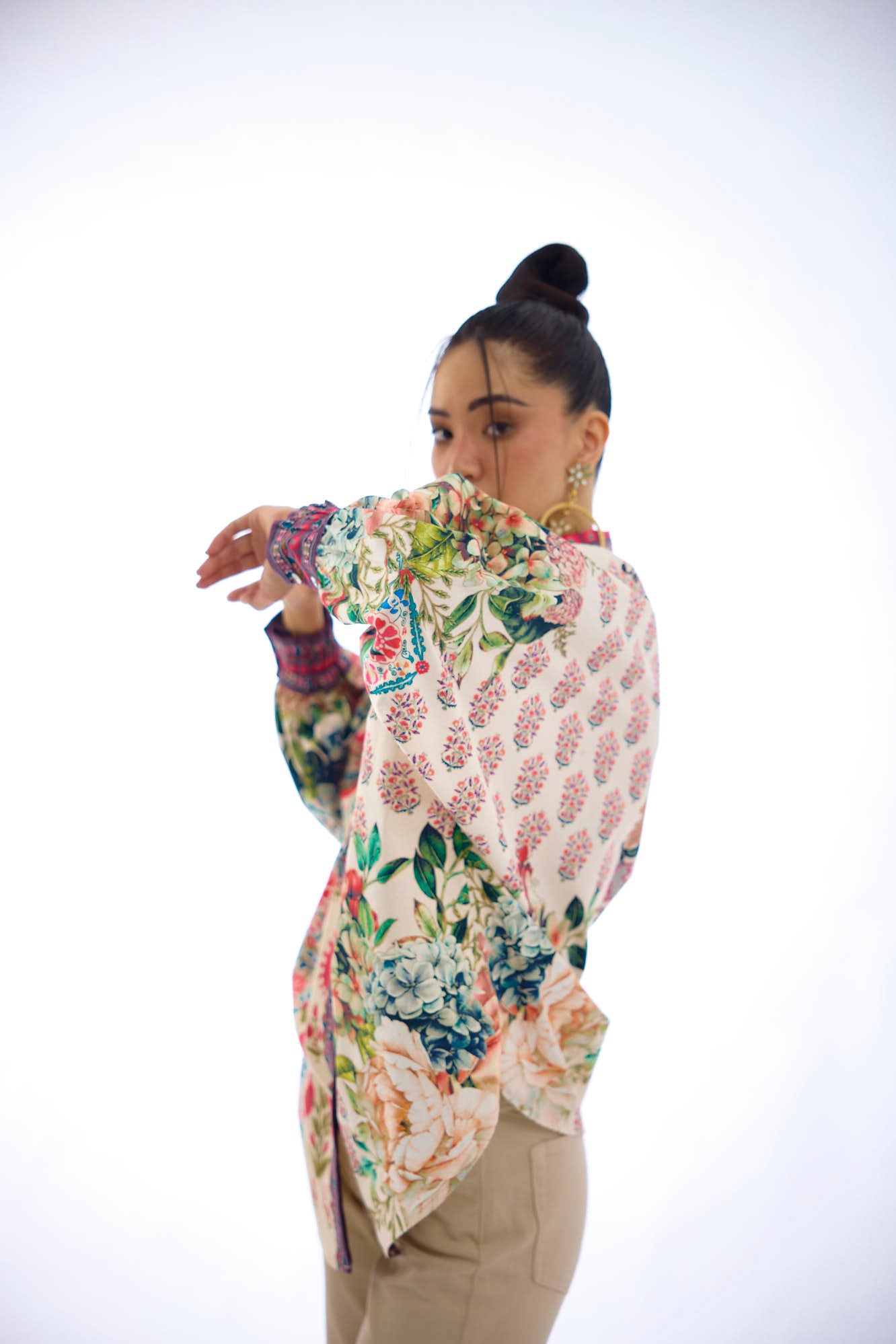 J'adore : Faiza - Ivory/Maroon
