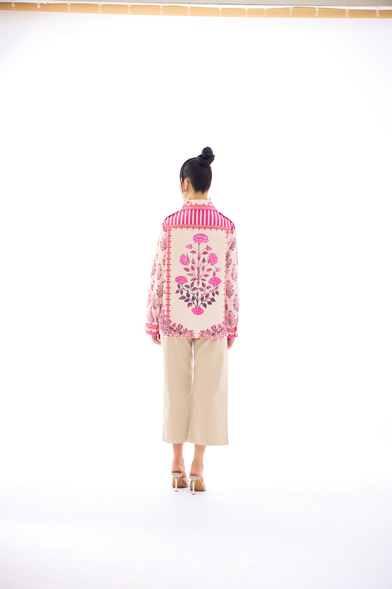 J'adore : Jawaria - Ivory/Pink