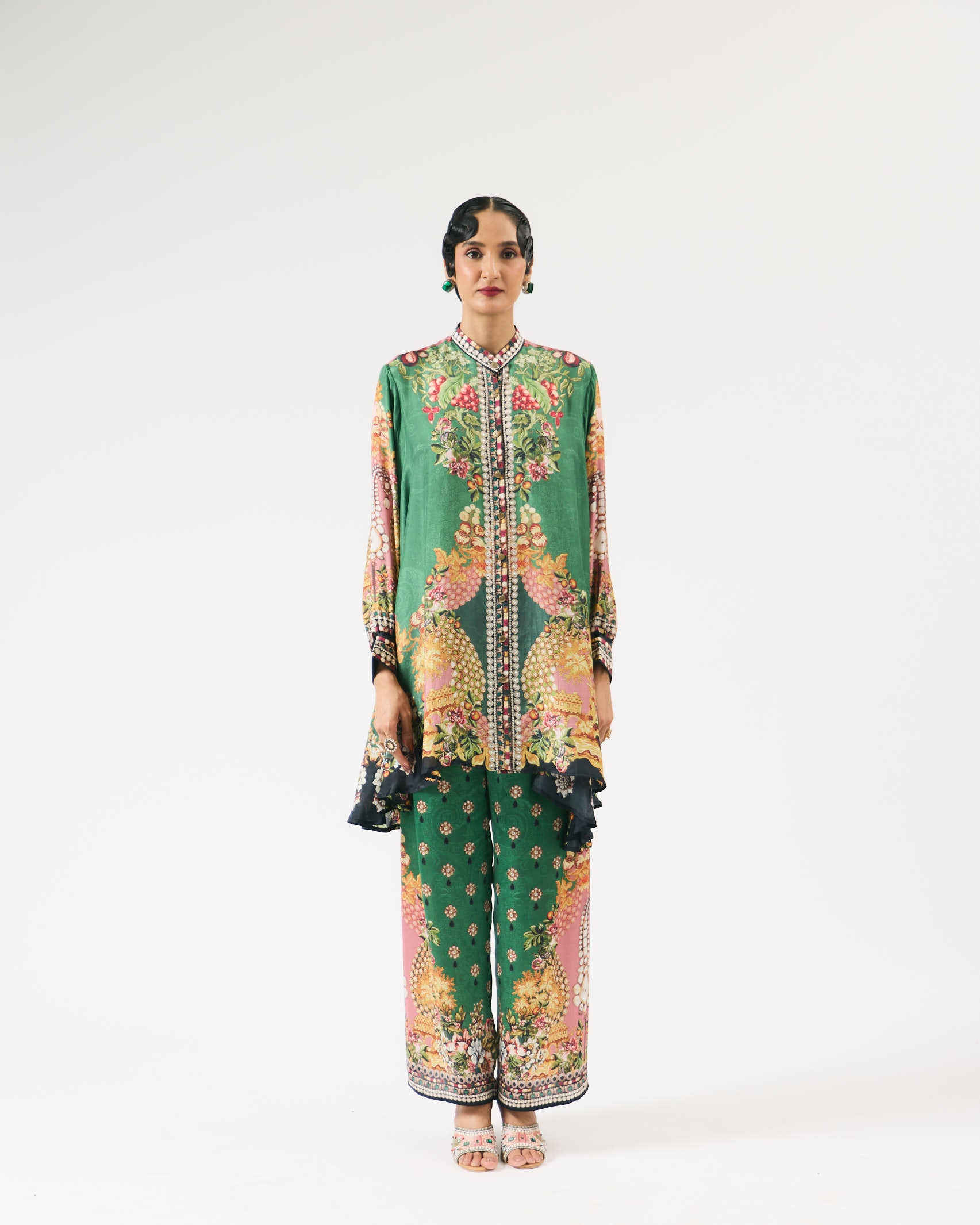 NIZAM : NILOFER