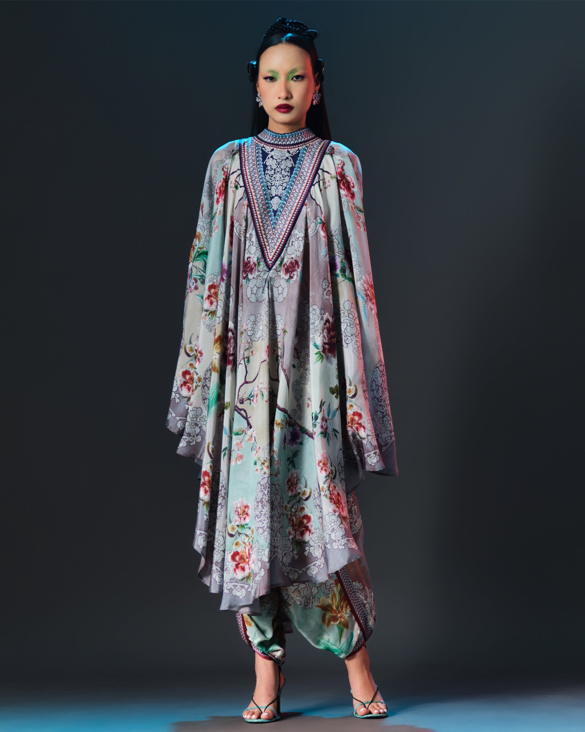 IKEBANA : FARAH
