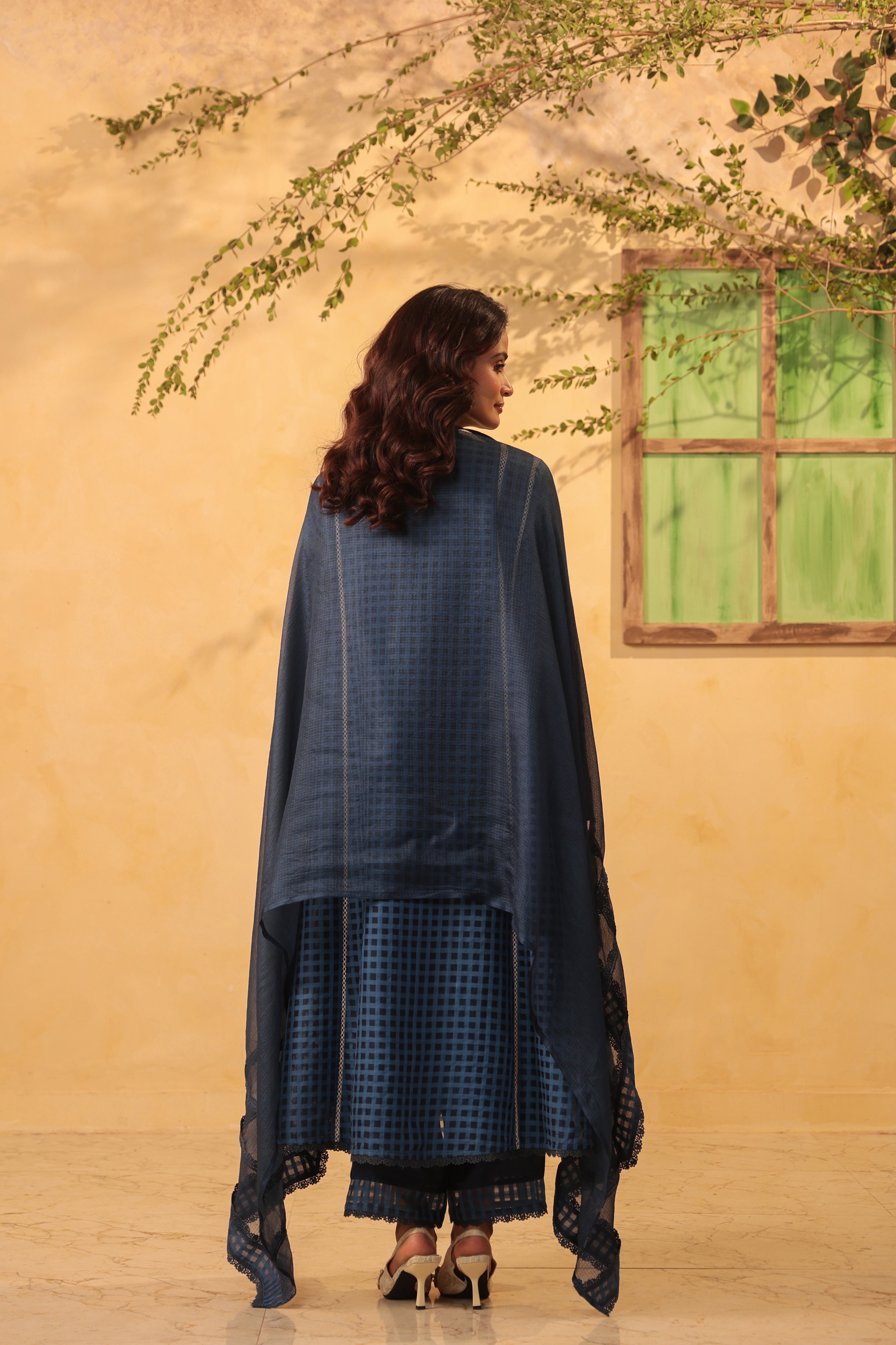 Vaayu Dark Blue Panelled Kalidar Set