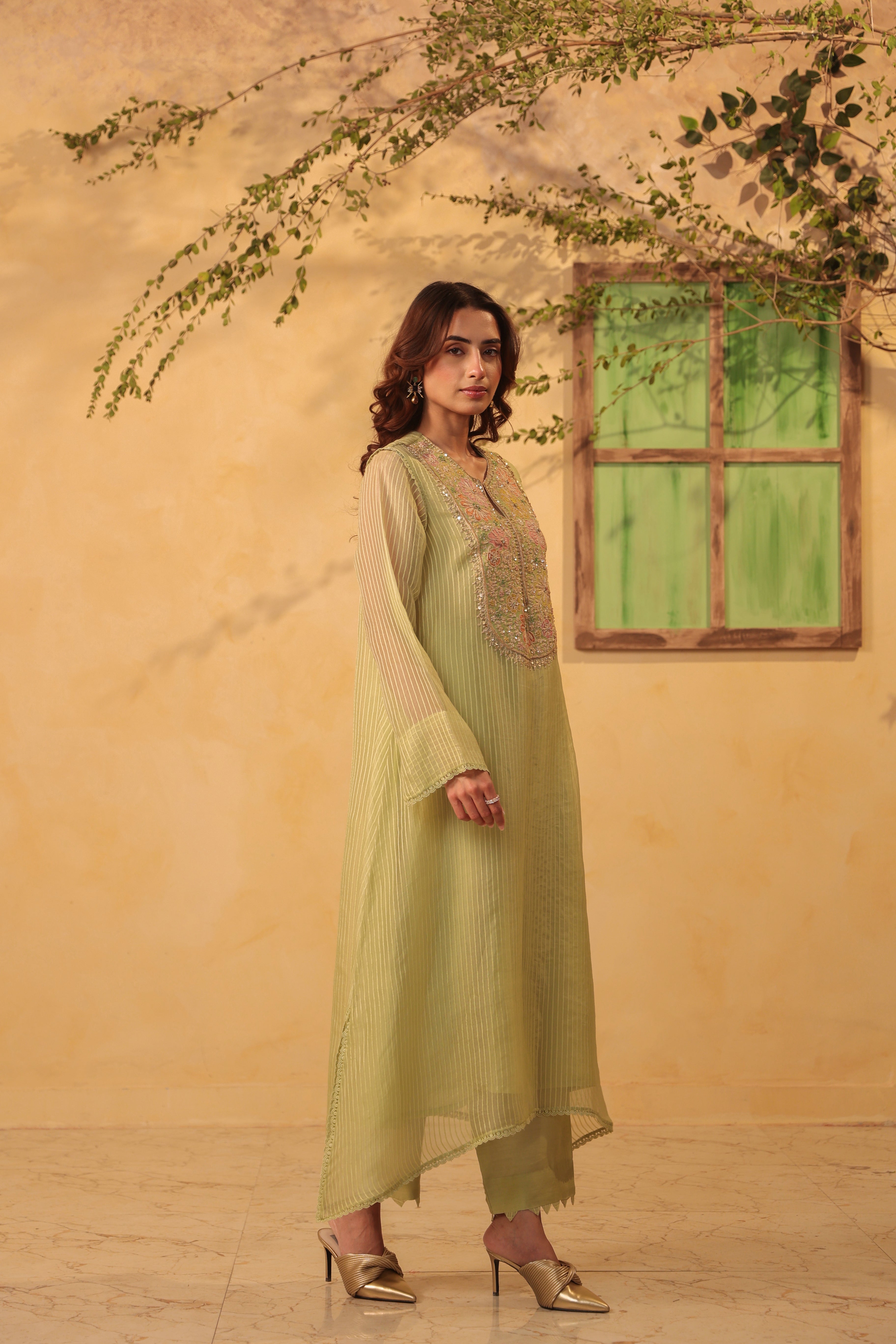 Vaayu Green Applique Yoke Kurta Set