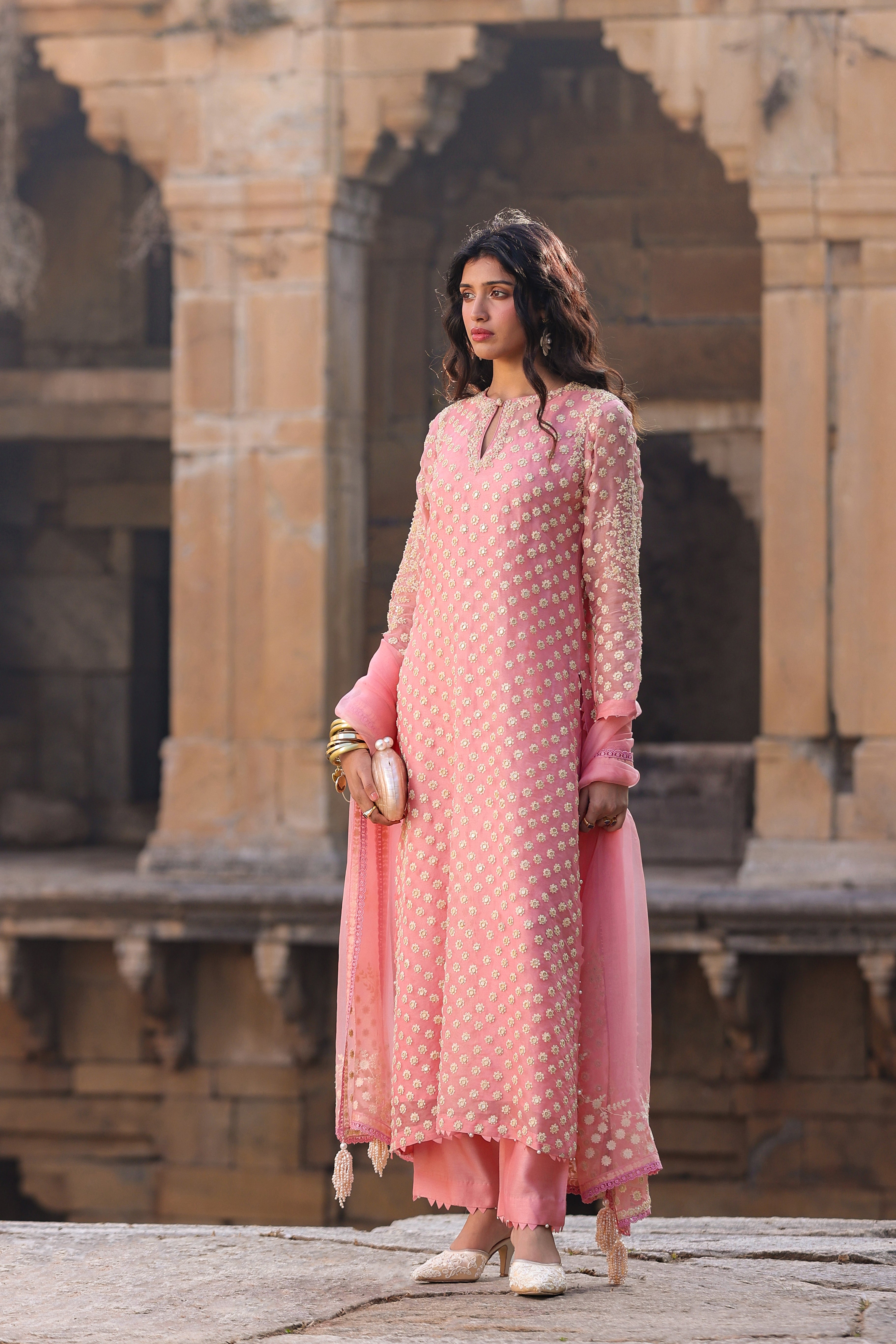 Vaayu Pink Buti Kurta Set