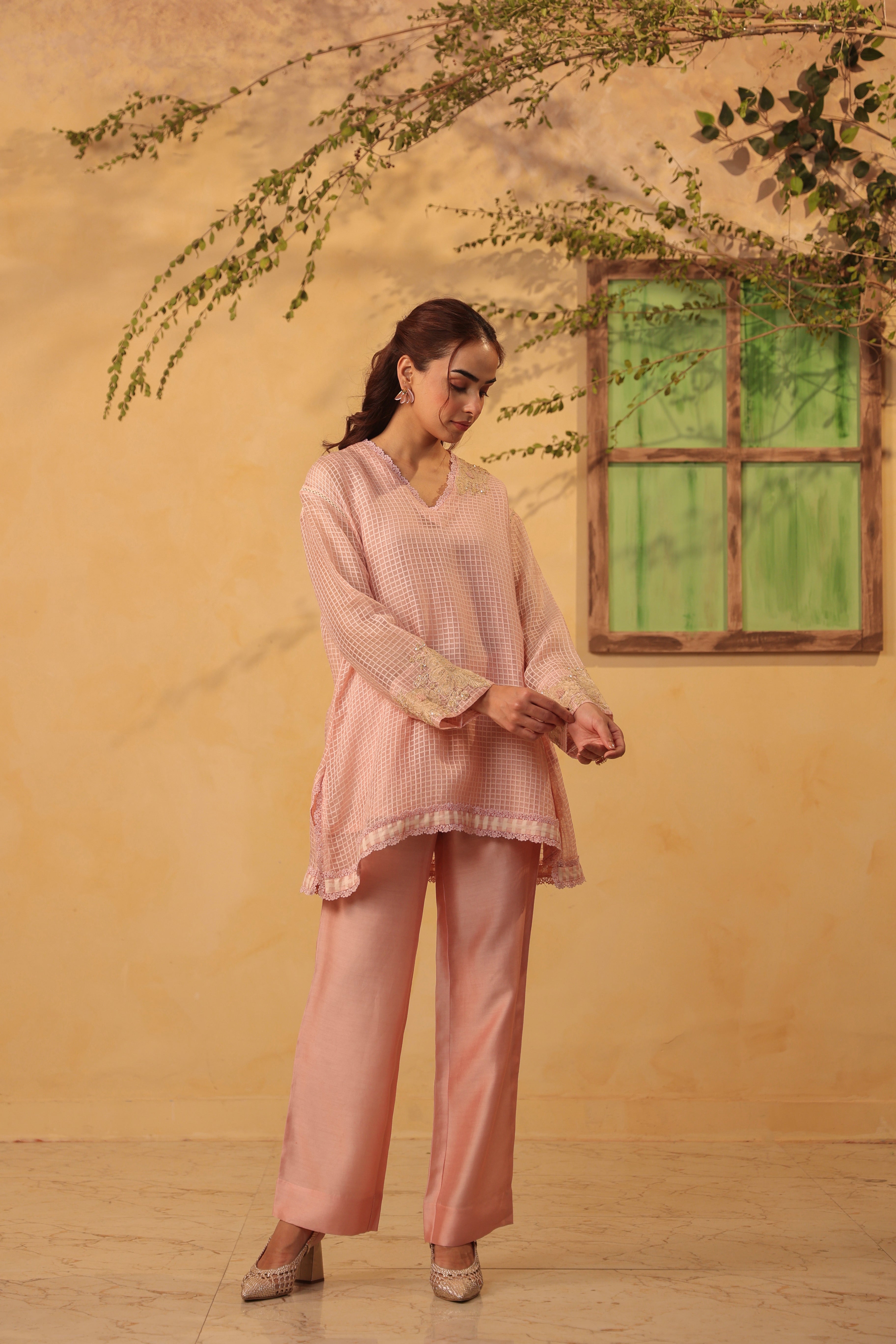 Vaayu Light Pink Applique Co-ord Set Set
