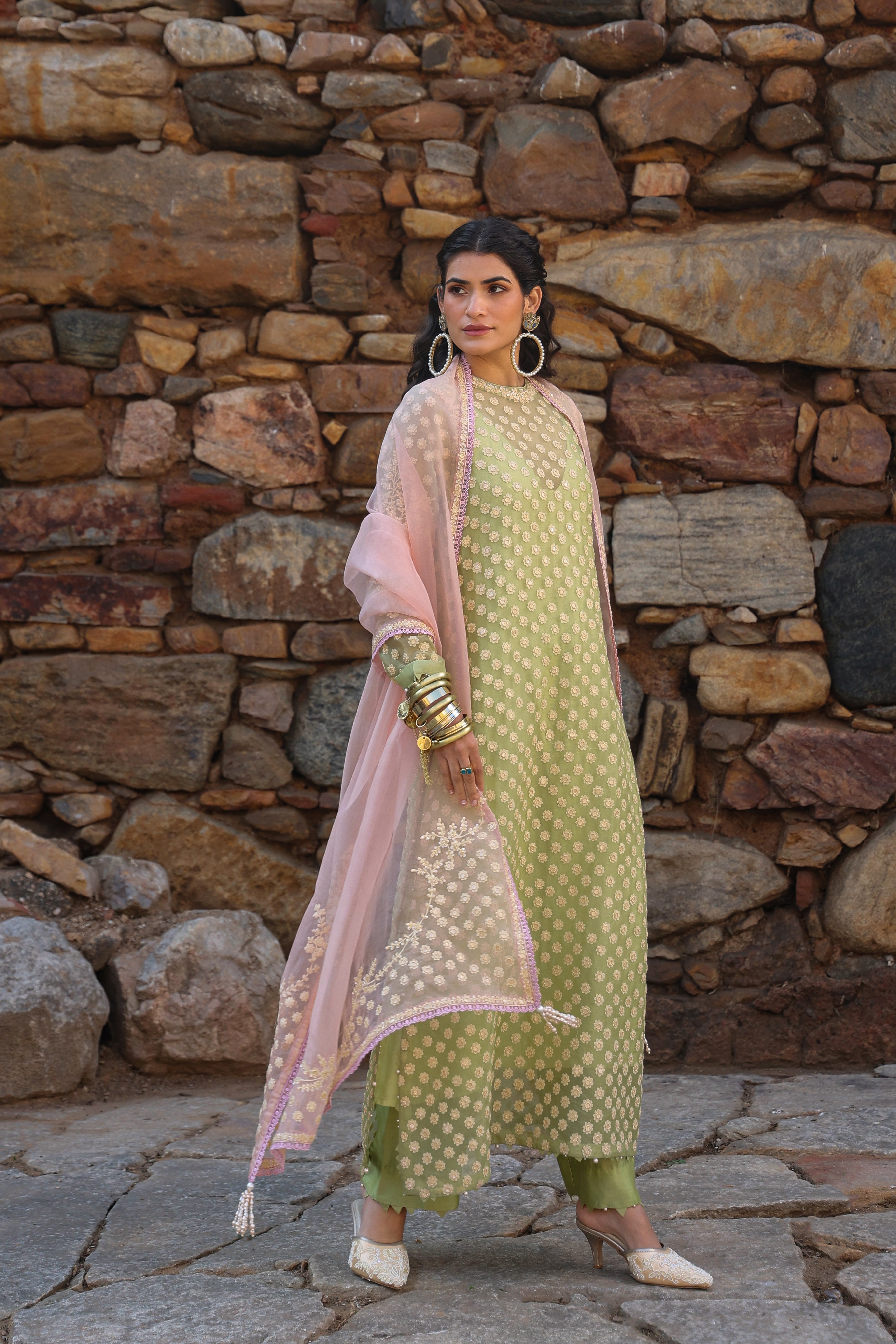 Vaayu Green Close Neck Kurta Set