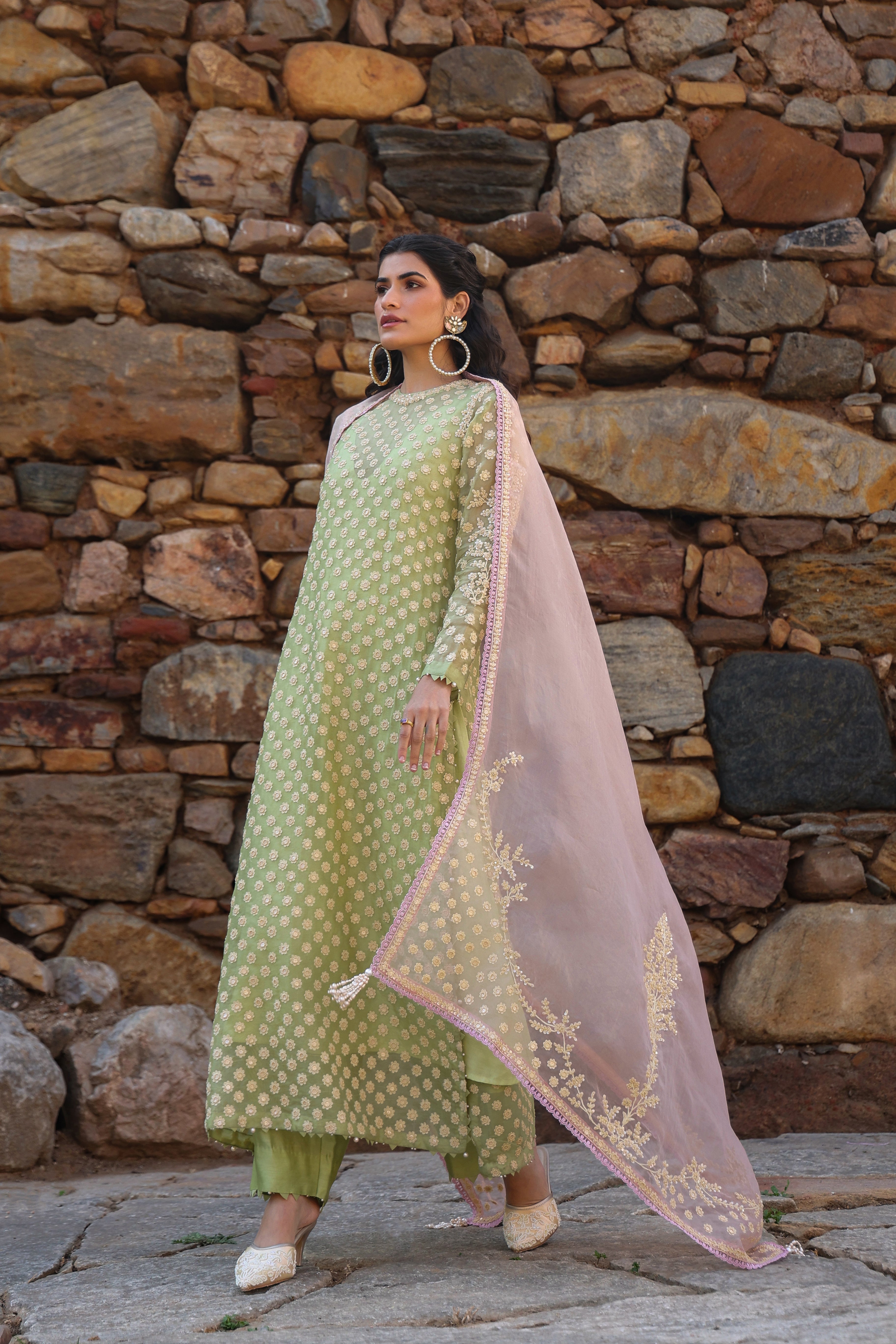 Vaayu Green Close Neck Kurta Set