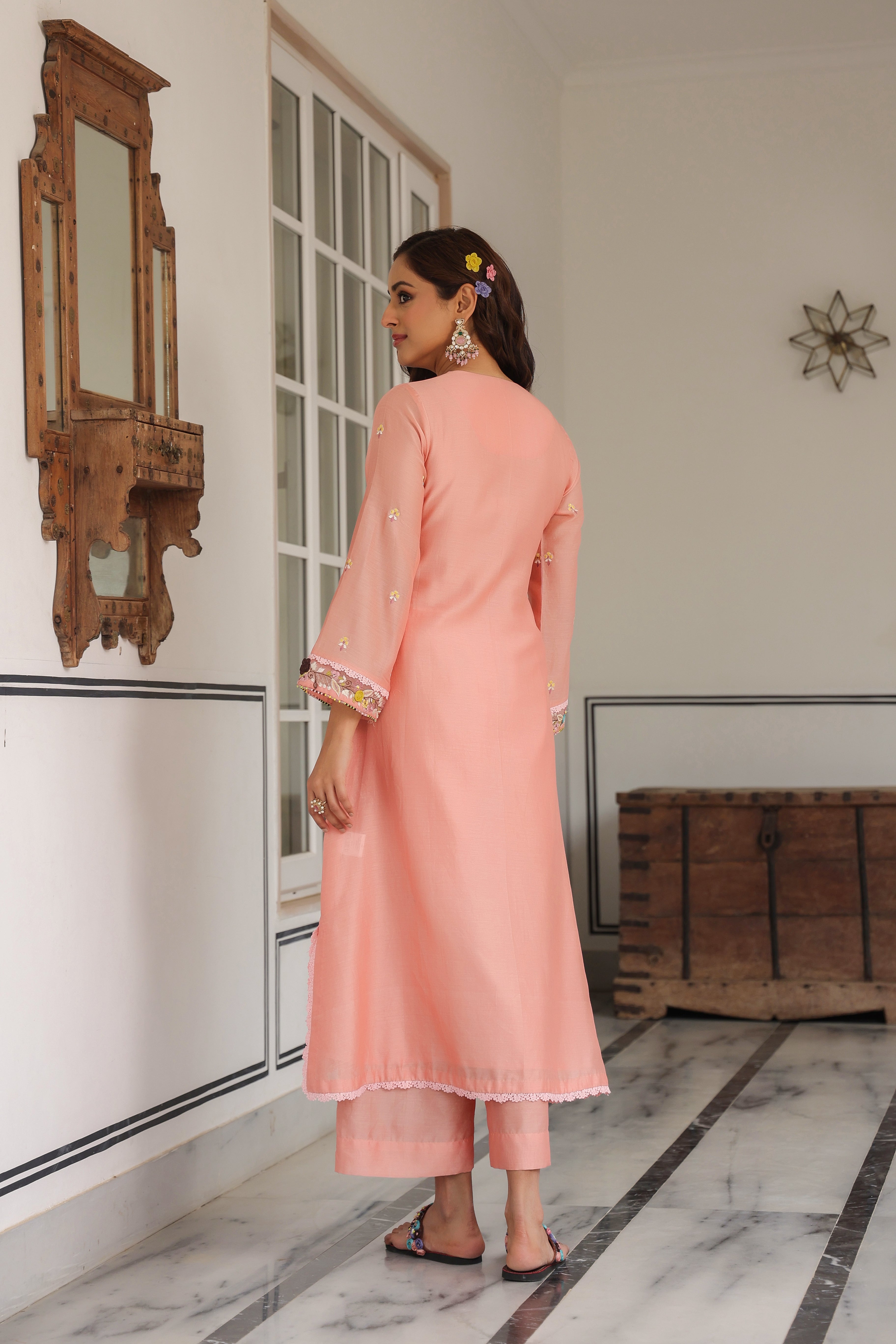 Gulzar Choker Neck Kurta Set