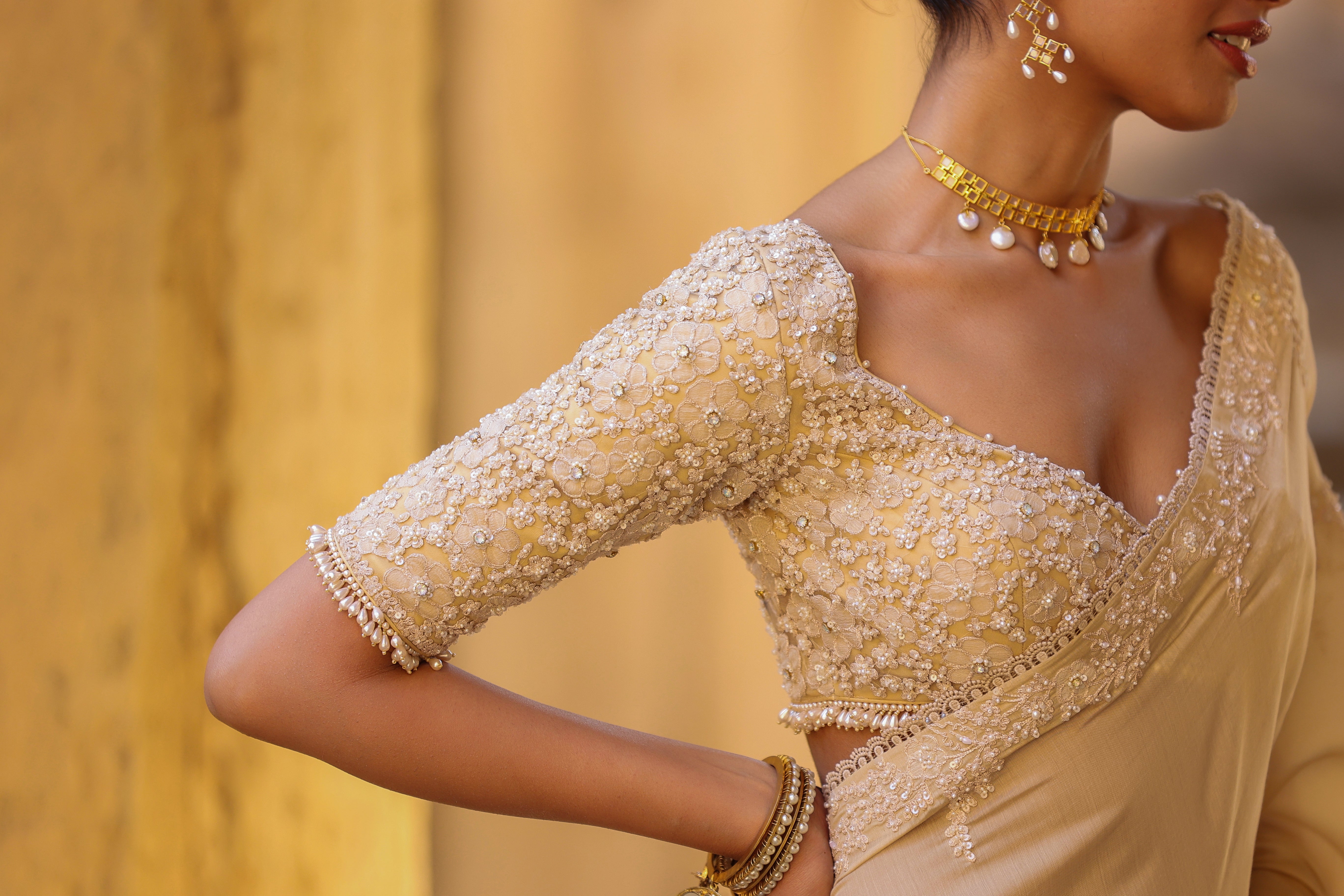 Vaayu Beige Bail Buti Saree Set