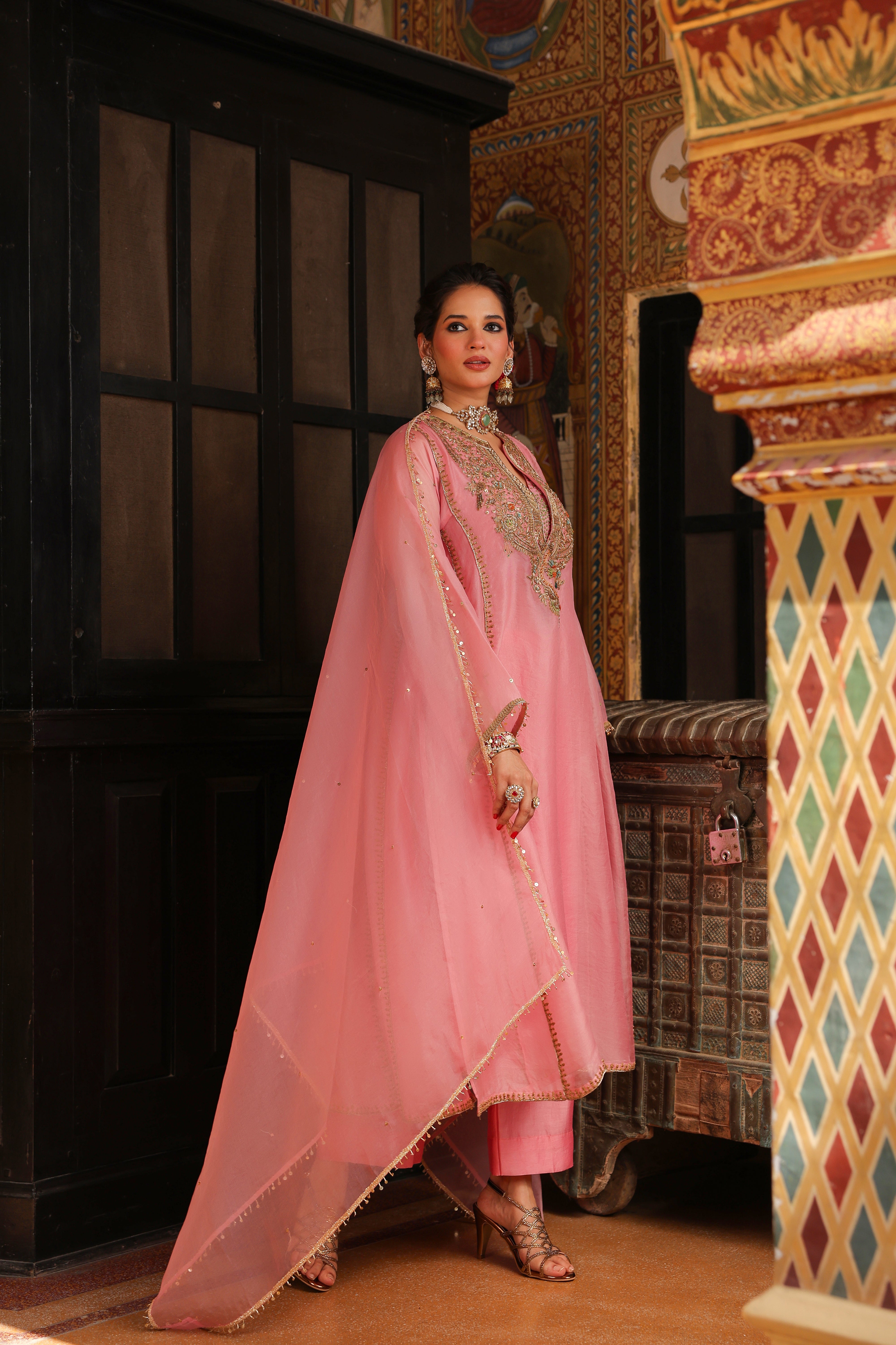 Ahista Pink Pakhi Yoke Pheran Long Kurta Set