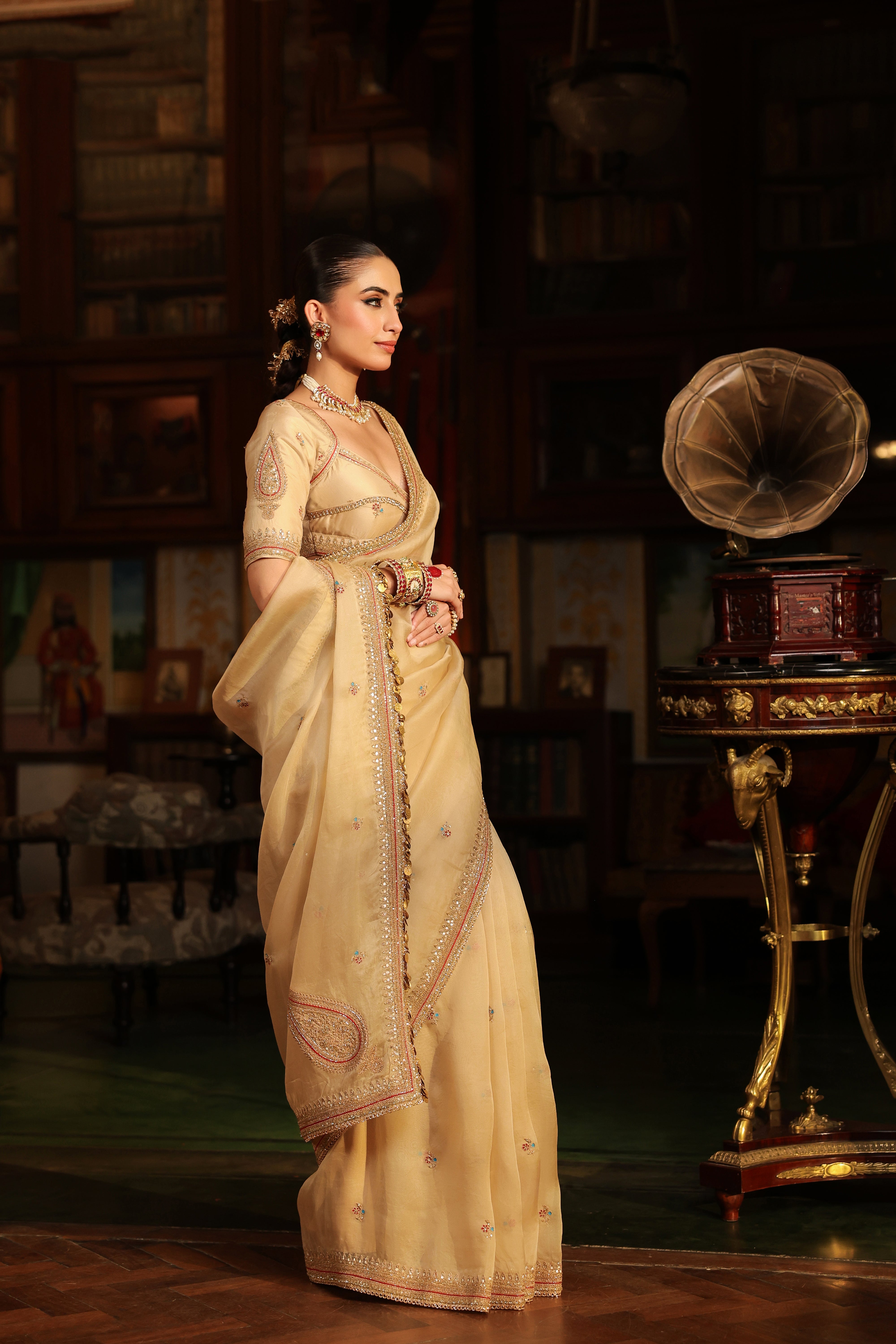 Ahista Ivory Patti Buta Saree Set