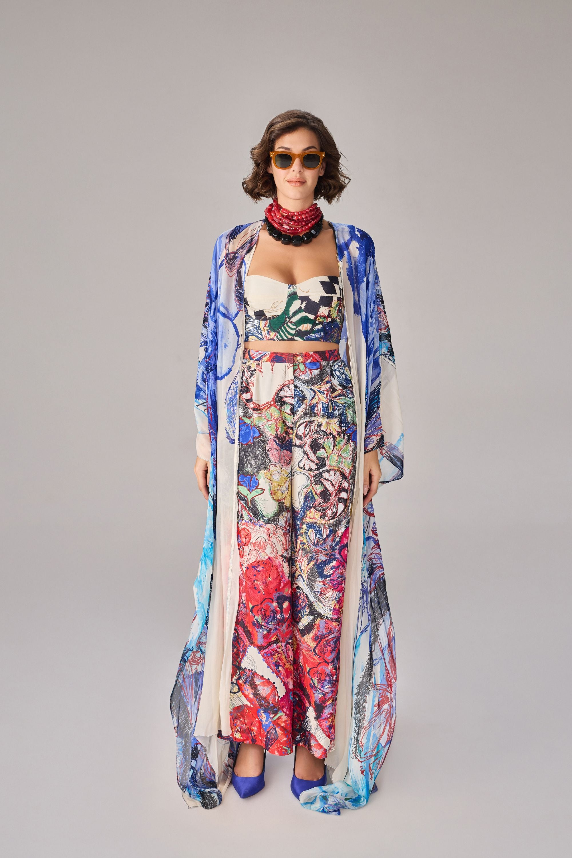 White Prime Dolly Cape