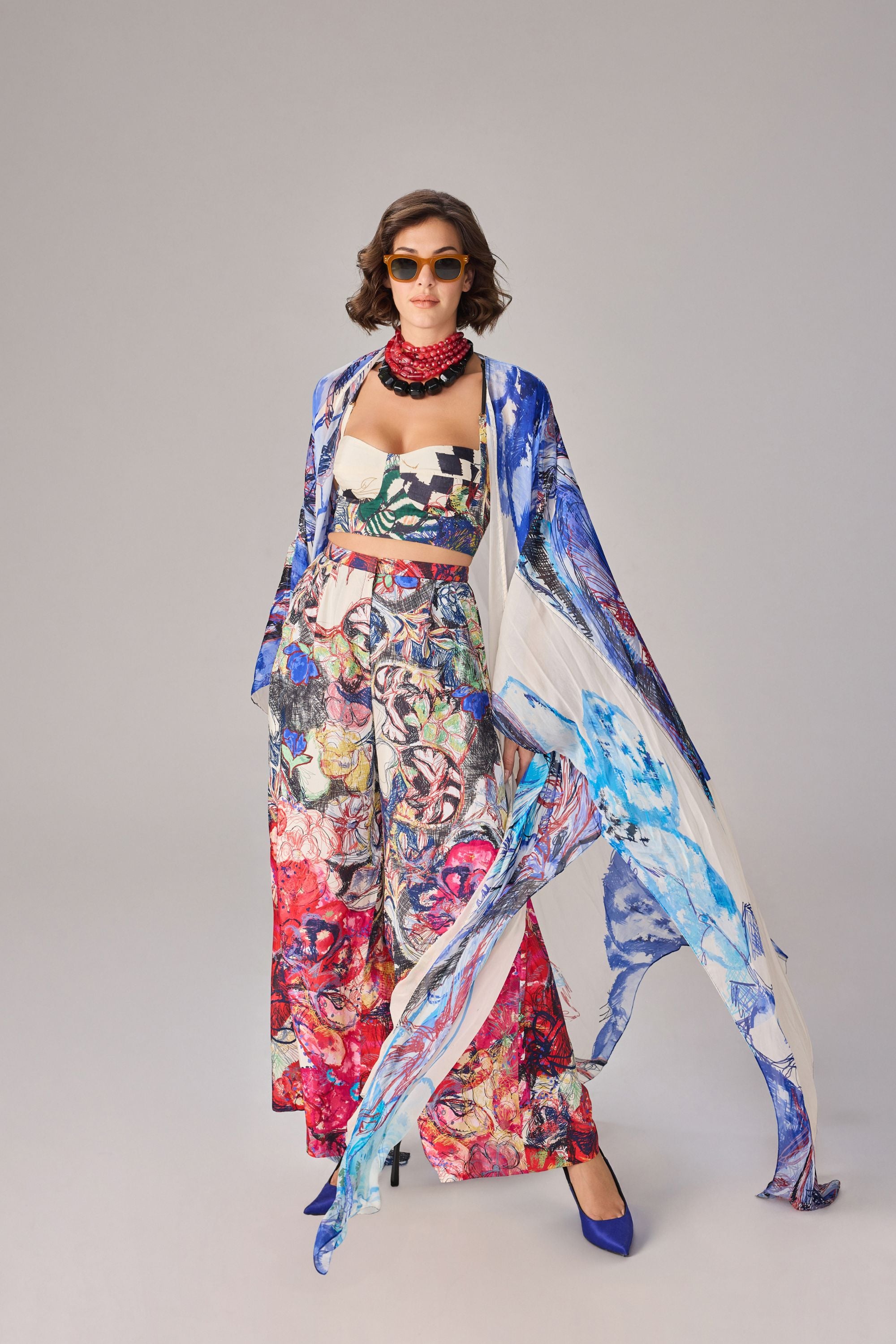 White Prime Dolly Cape