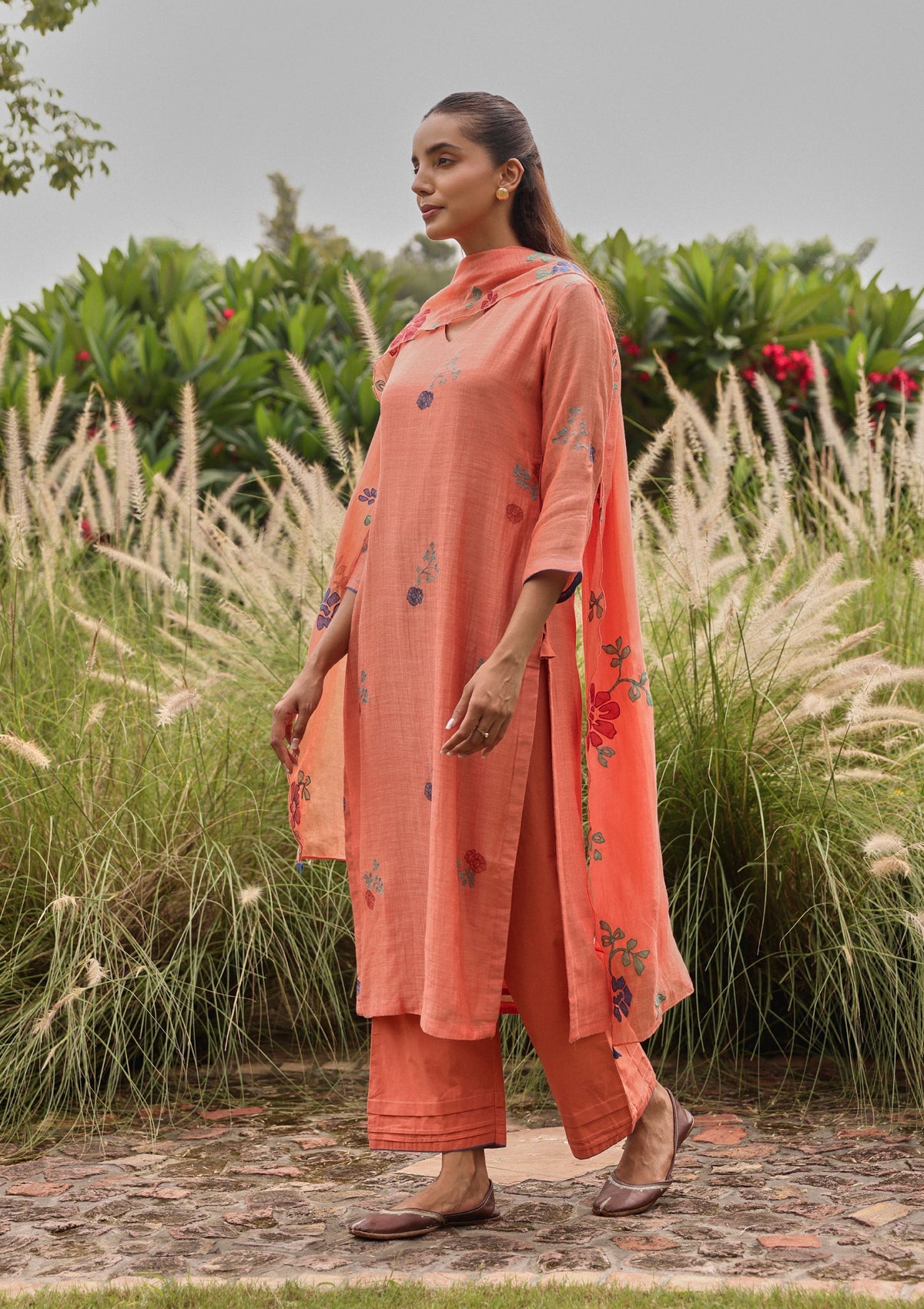 Magnolia Thread Embroidered Kurta Set