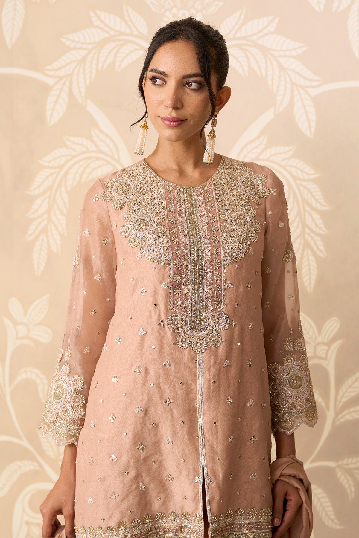 Zehn
Kurta Salwar Set
