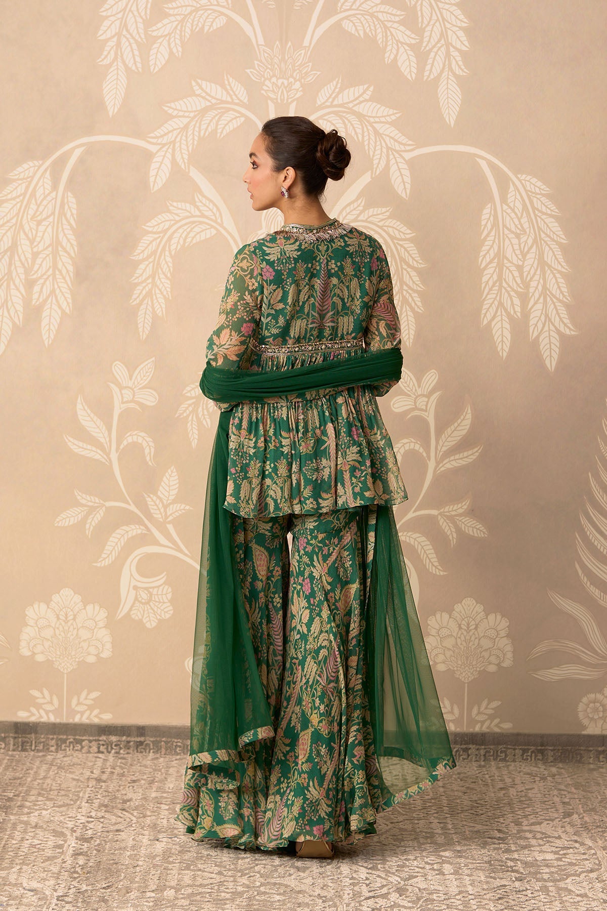 Nazneen Peplim
Garara Set