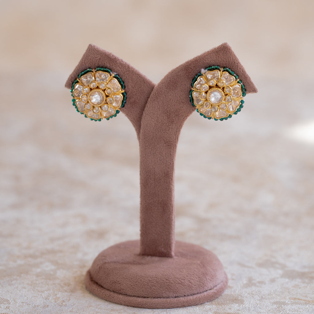 HARI Studs