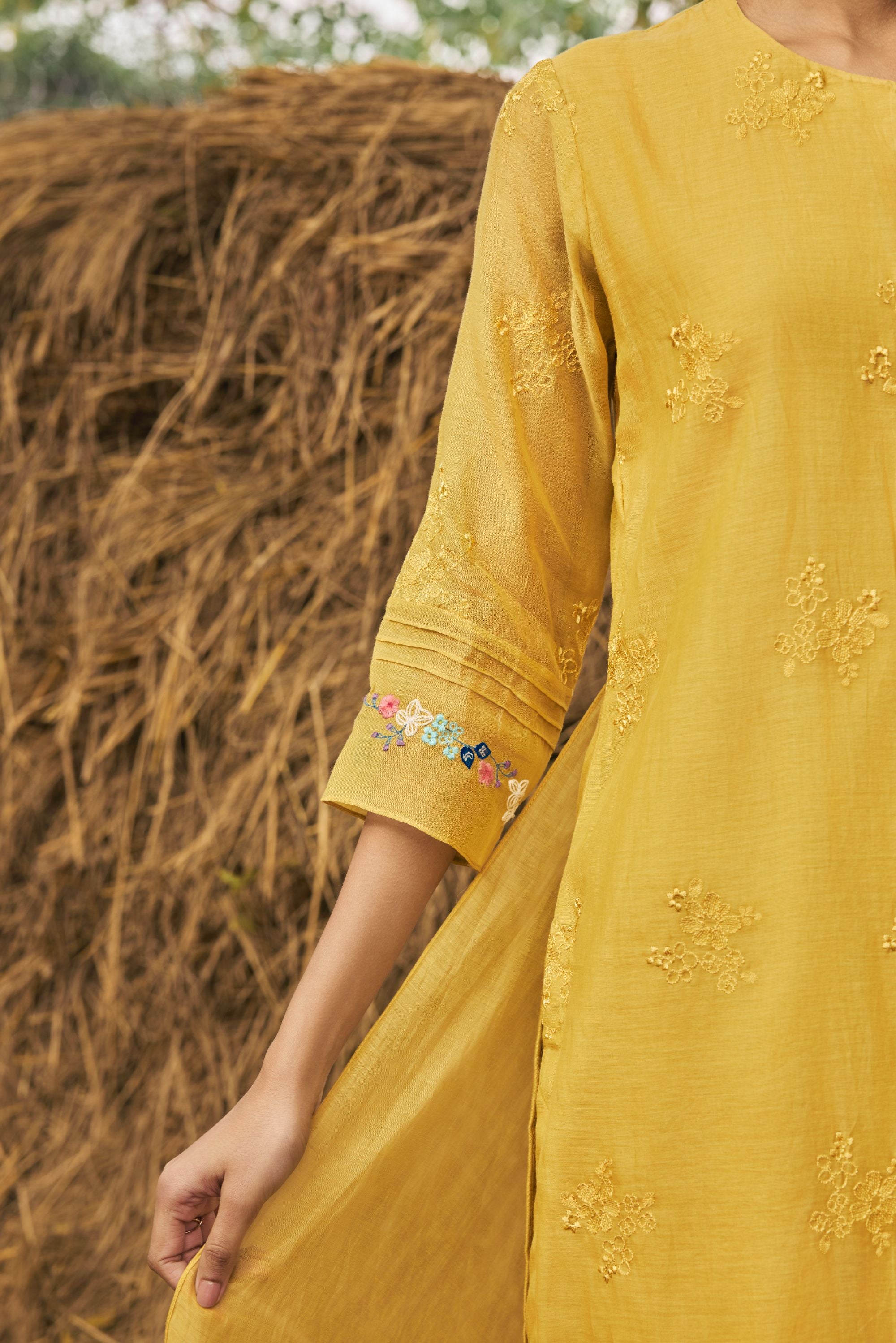 Daffodil Embroidered Kurta Set