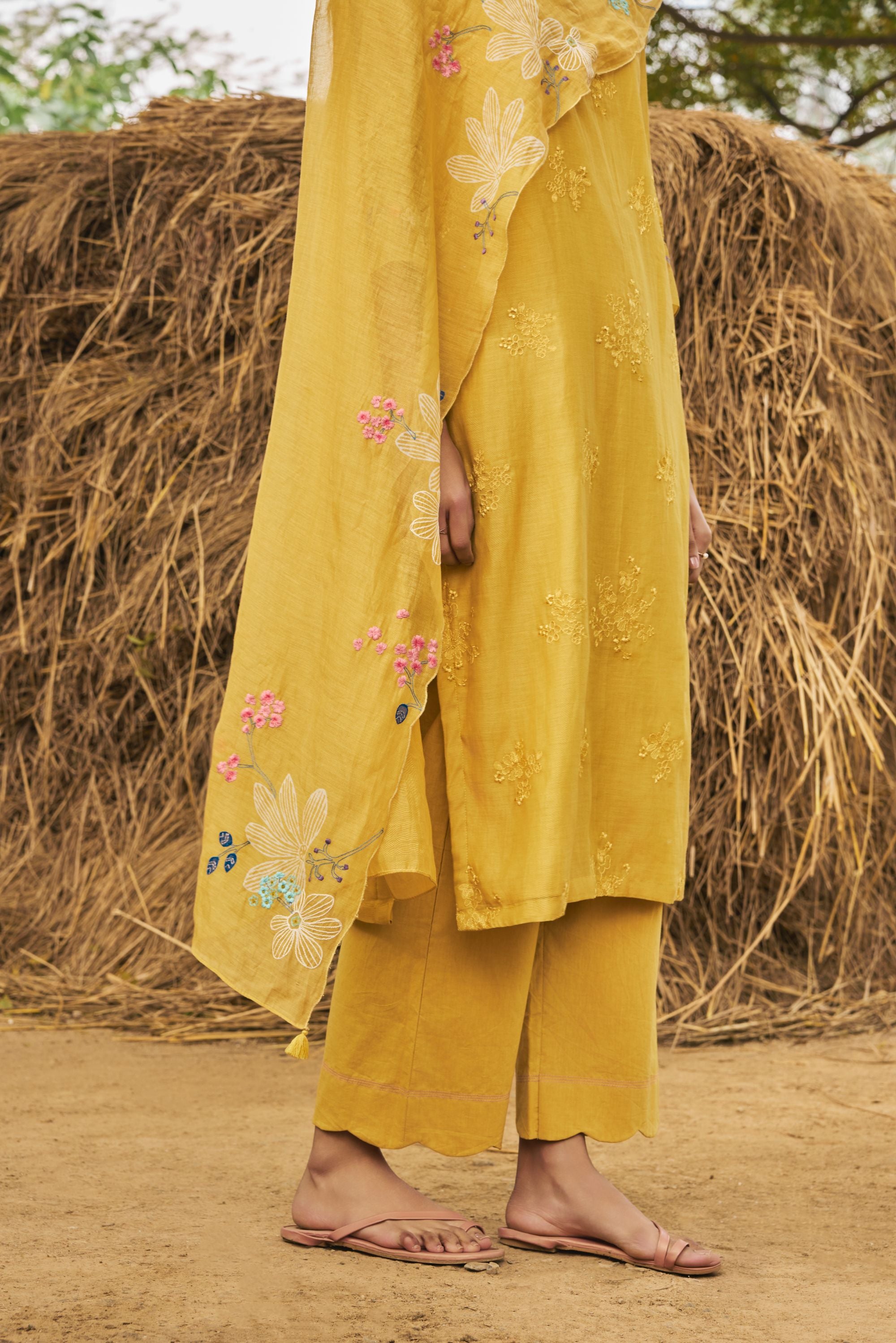 Daffodil Embroidered Kurta Set