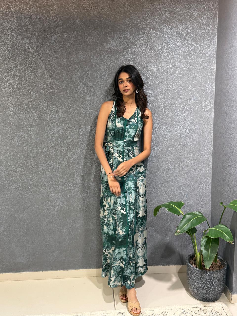 WHITE AND GREEN FLORAL SLEEVELESS LONG DRESS