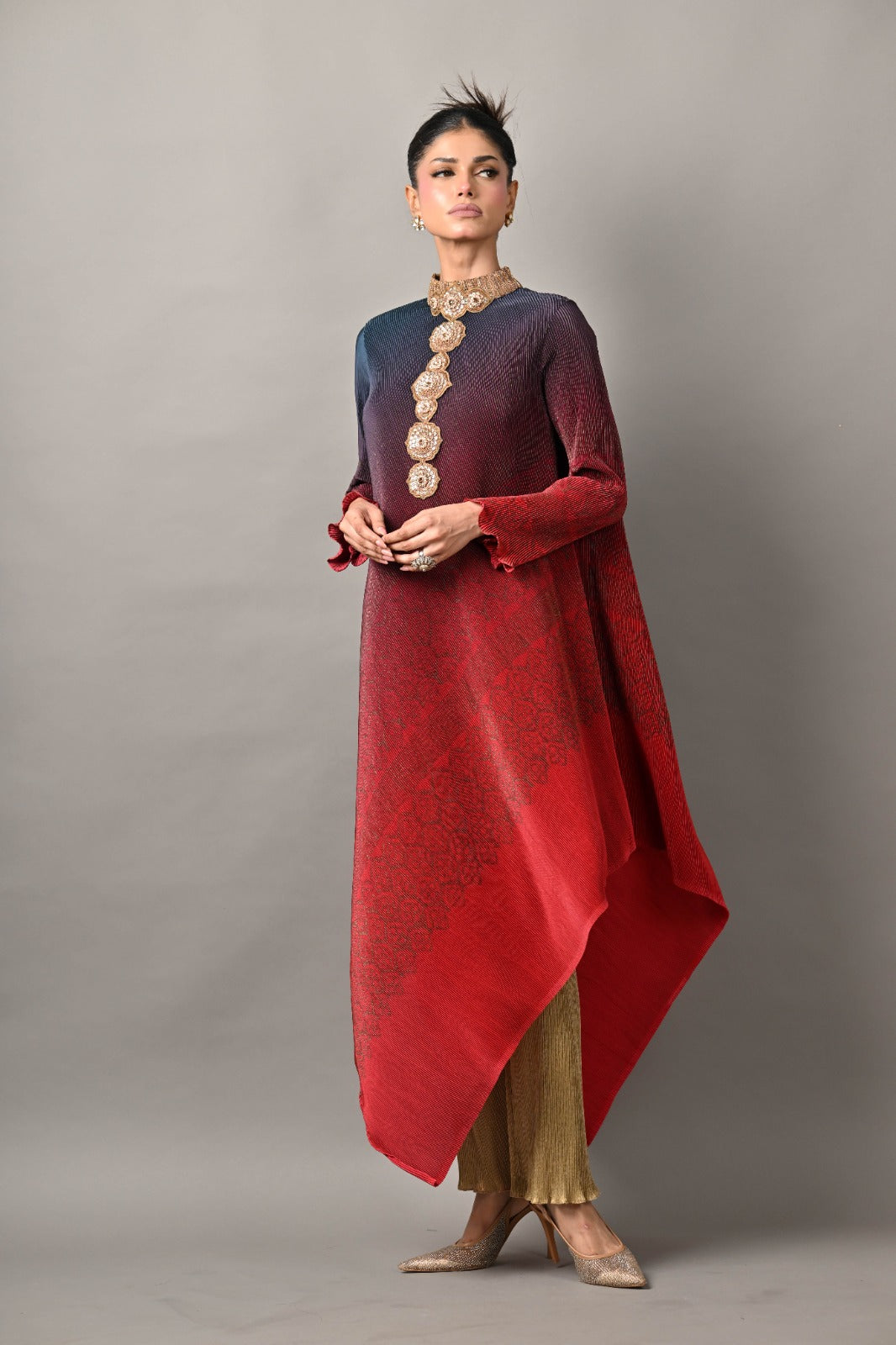 Navy into red printed pleated drape kaftan with collar and moresque embroidery with sleeves