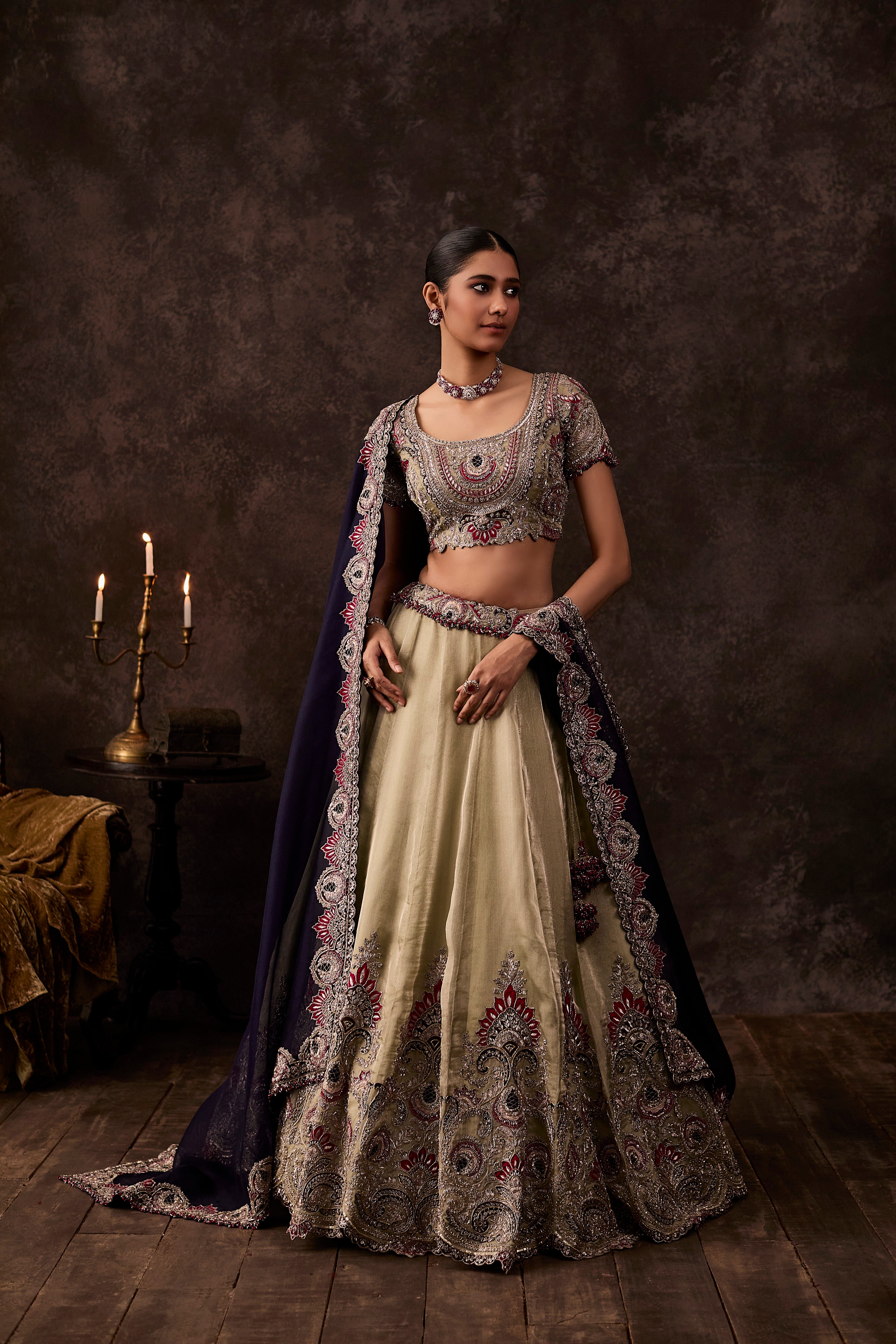 AM MAAL APPLIQUE LEHENGA