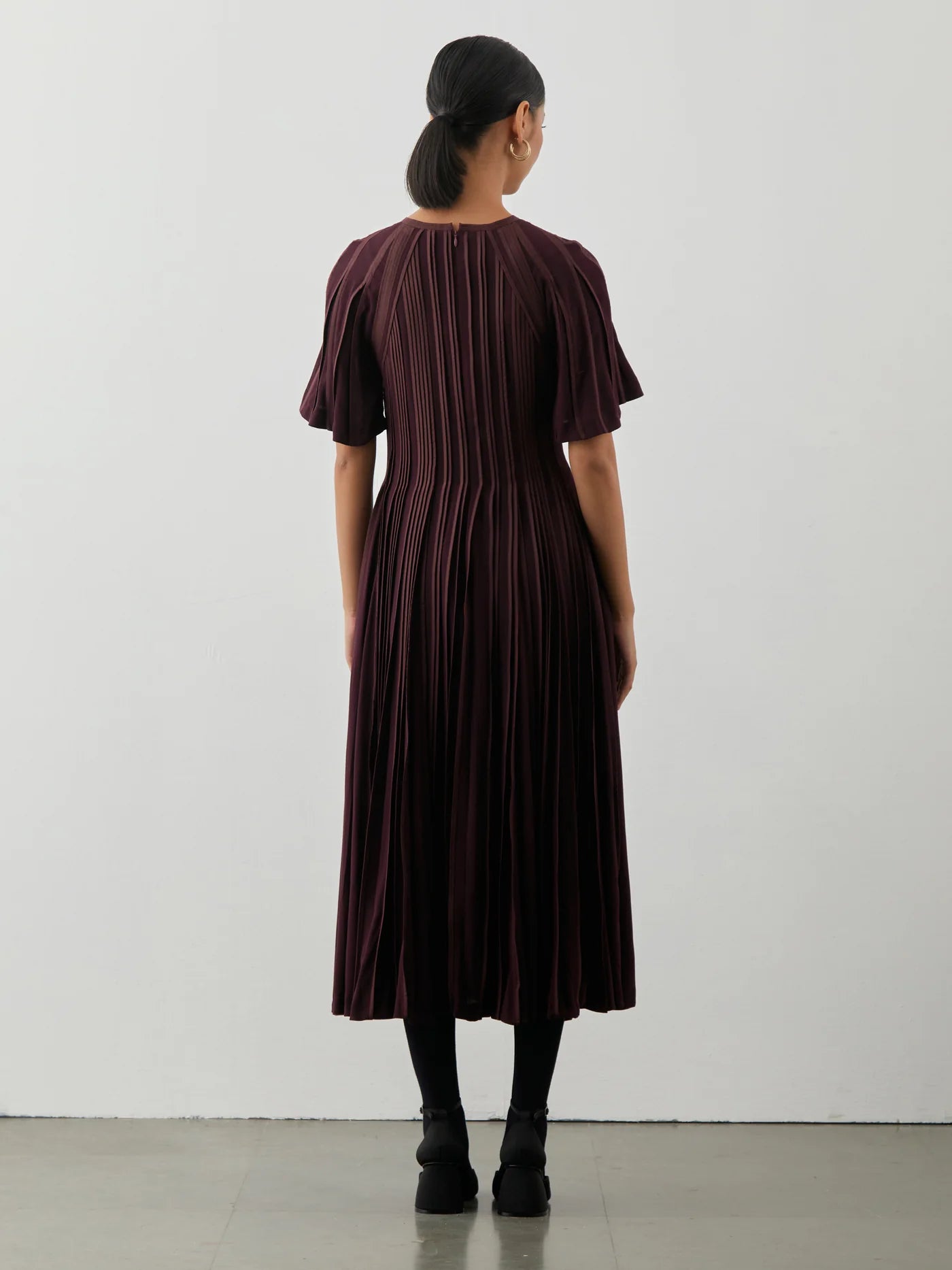 Raglan sleeves tonal dress