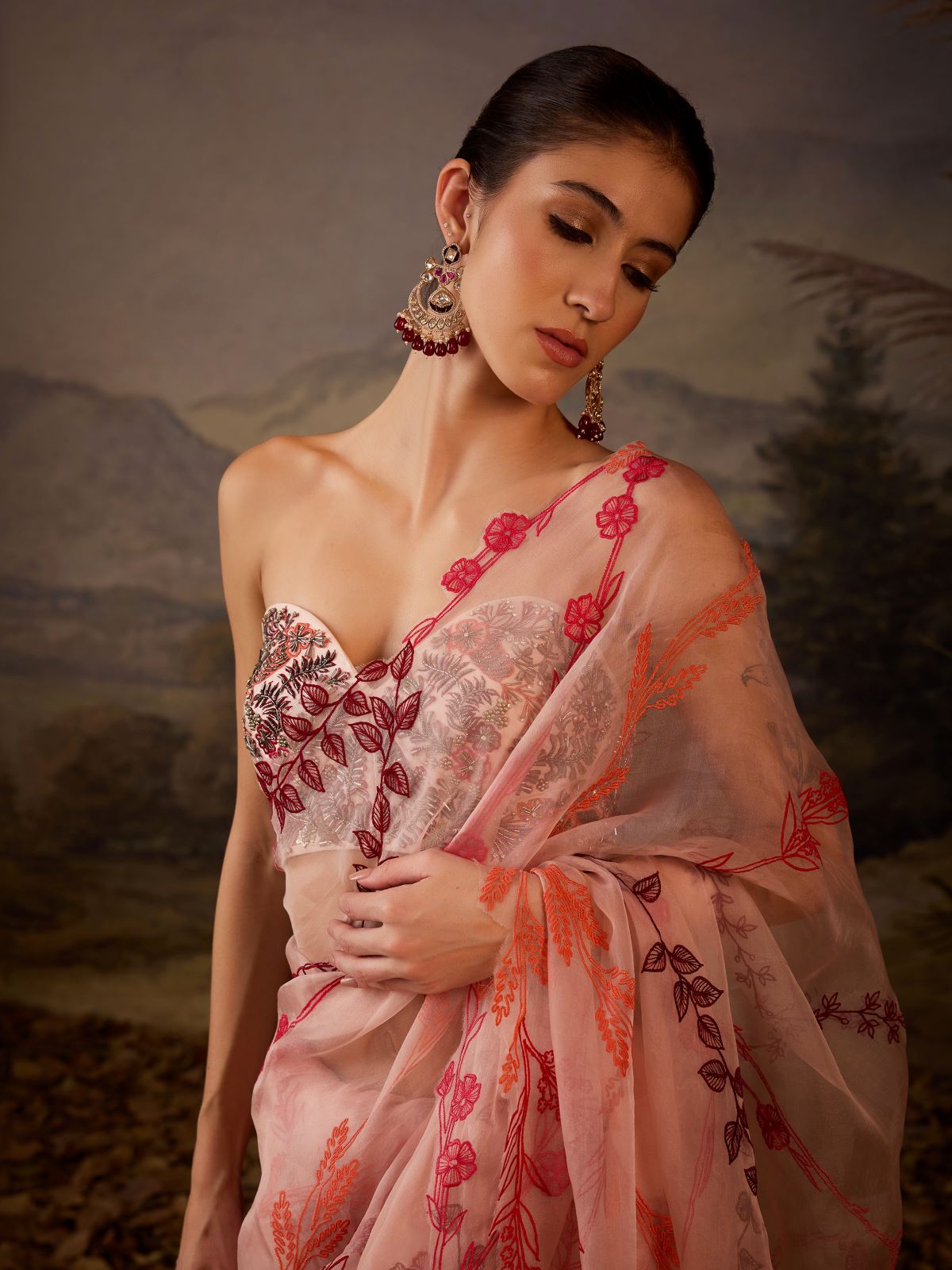 https://cdn.shopify.com/s/files/1/0088/3441/6706/files/blush-pink-embroidered-saree-set-3894879.jpg?v=1752388642