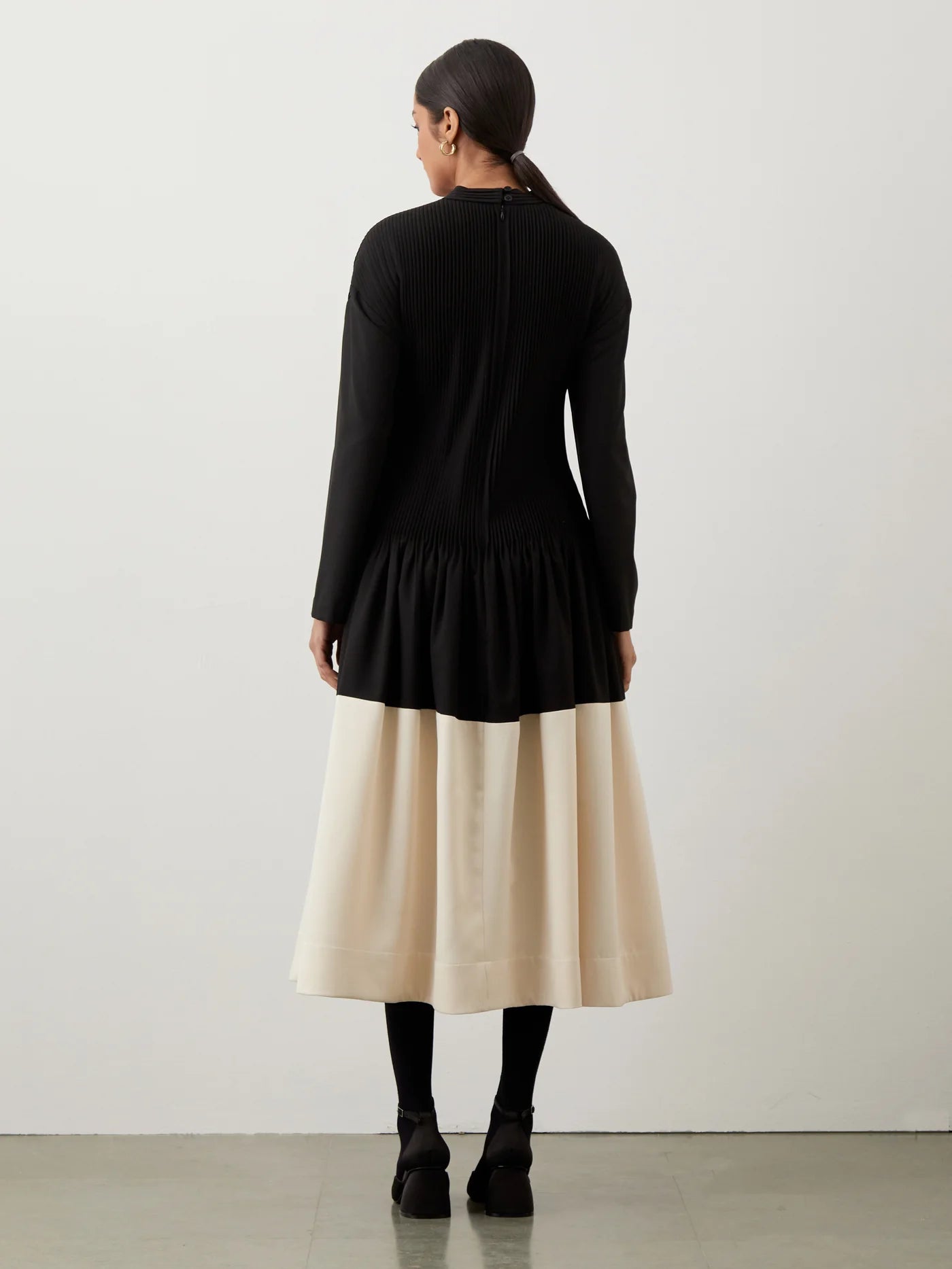 Contrast panelled dress