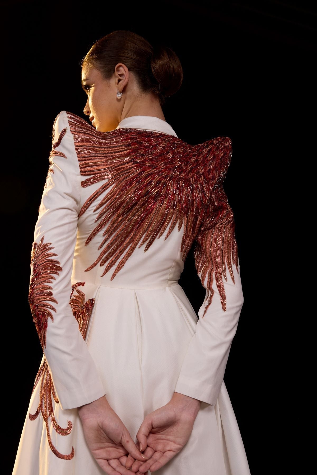 https://cdn.shopify.com/s/files/1/0088/3441/6706/files/ivory-tailored-gown-with-rust-embroidered-detailing-7398717.jpg?v=1752388532