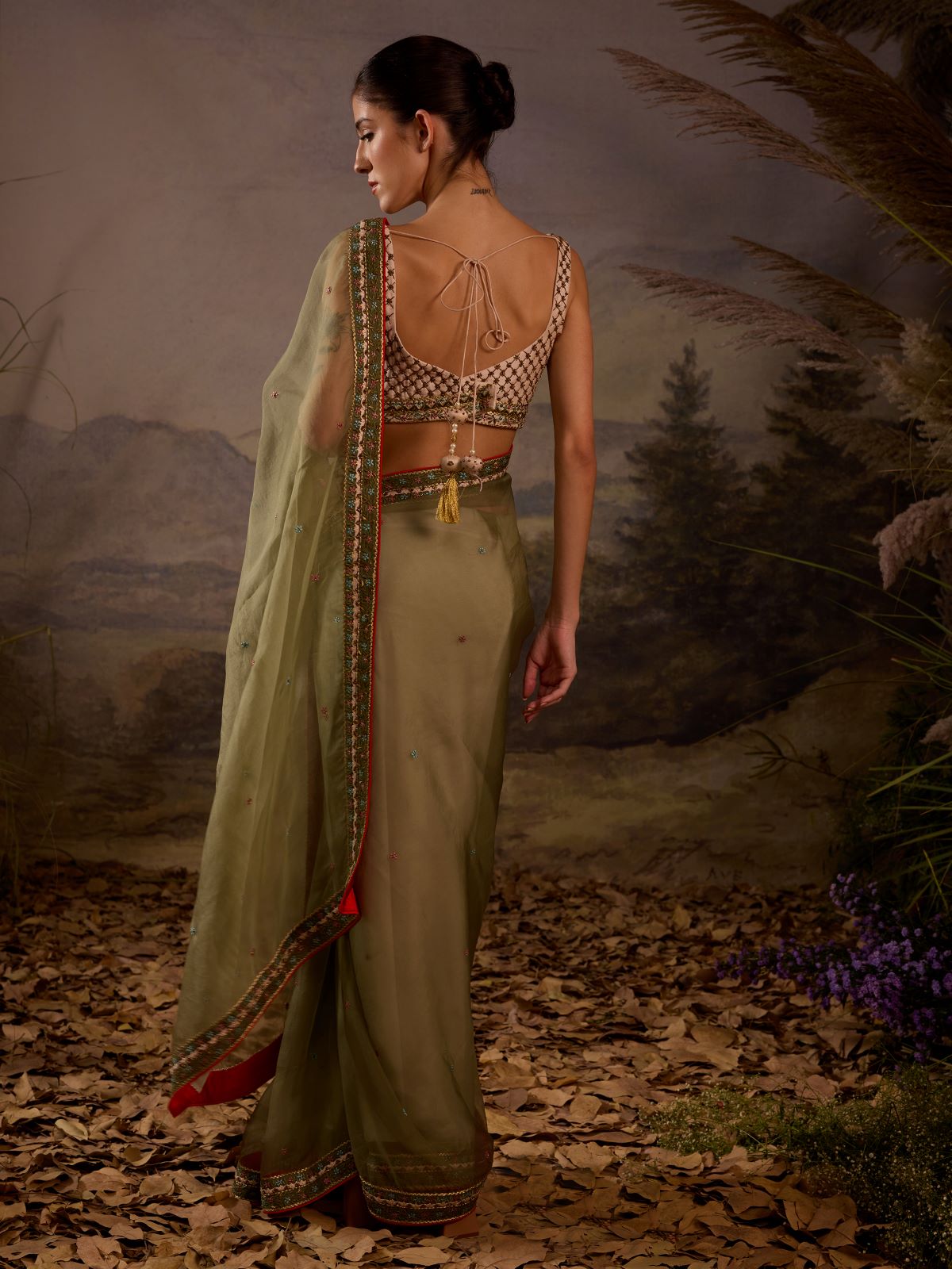 https://cdn.shopify.com/s/files/1/0088/3441/6706/files/olive-green-embroidered-organza-saree-8466694.jpg?v=1752388639