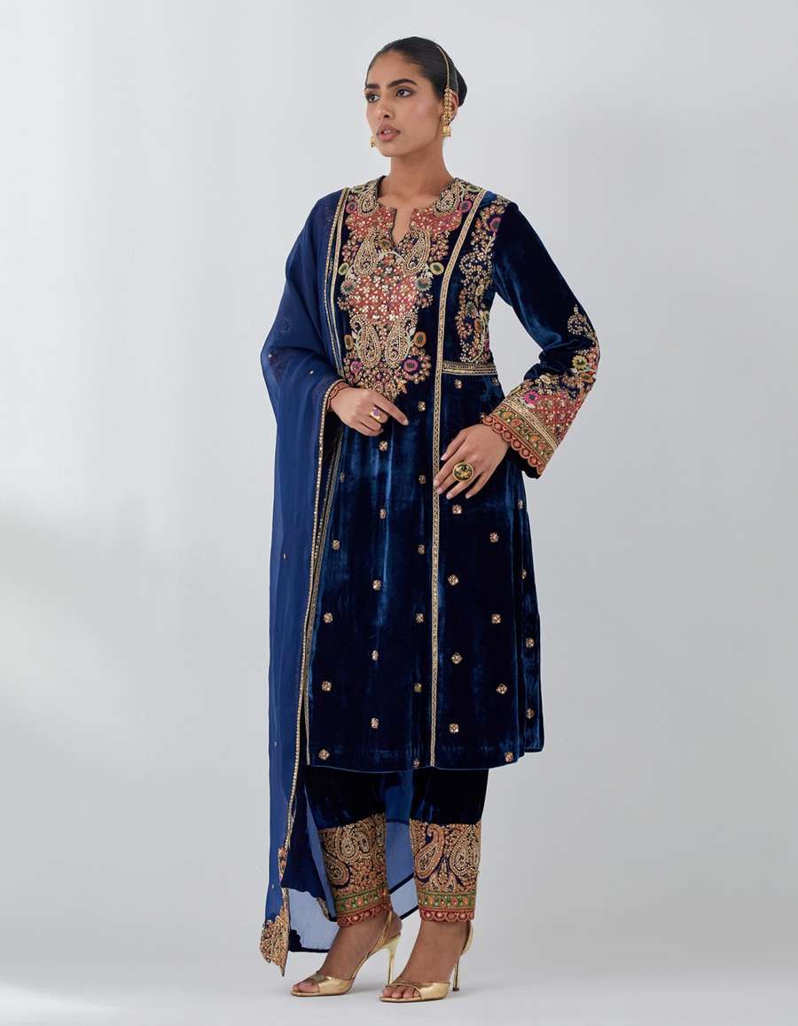 Blue Velvet Booti Long Kurti Set
