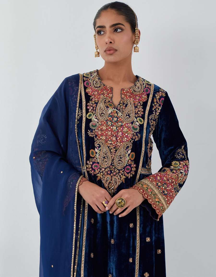 Blue Velvet Booti Long Kurti Set