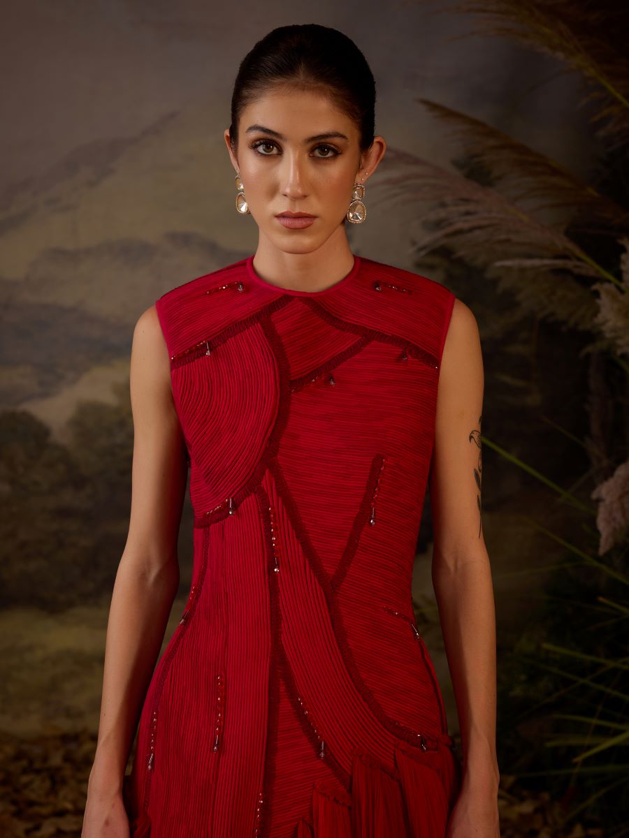 https://cdn.shopify.com/s/files/1/0088/3441/6706/files/red-color-gown-with-texture-embroidered-high-low-gown-8493150.jpg?v=1752388664